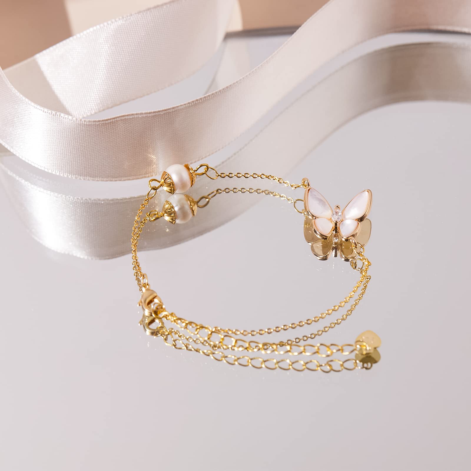Handmade Pearl Bracelet for Women - Elegant Link Bracelet Fashion Jewelry Gift for Birthday, Wedding, Valentine's Day - Perfect for Date Night, Bridal Shower & Special Occasions