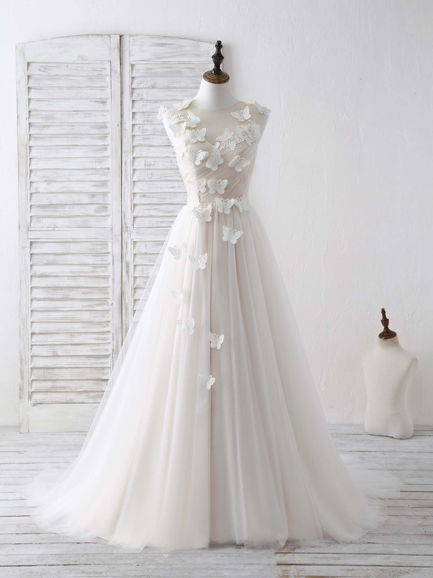 Elegant White Round Neck Tulle 3D Lace Applique Long Prom Dress for Women - Perfect for Formal Dances, Evening Galas & Special Occasions
