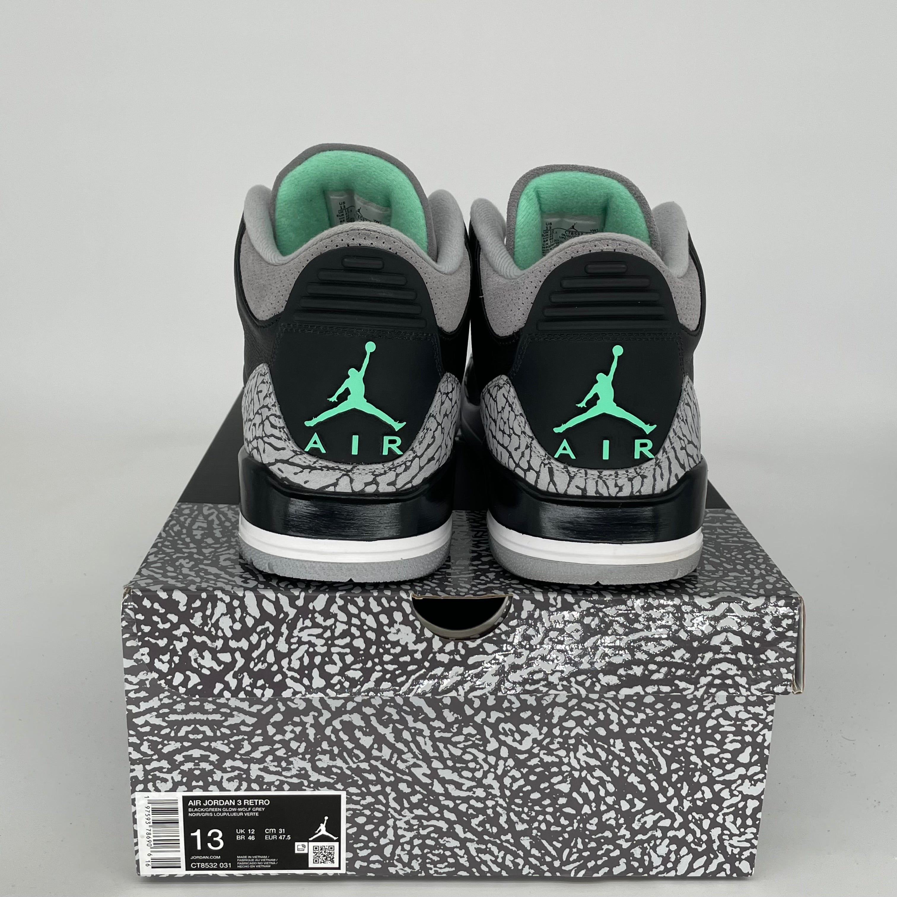 AIR JORDAN 3 Retro Green Glow Men's Basketball Shoes Size 13 (CT8532-031) - Perfect for Streetwear & Sneaker Collectors