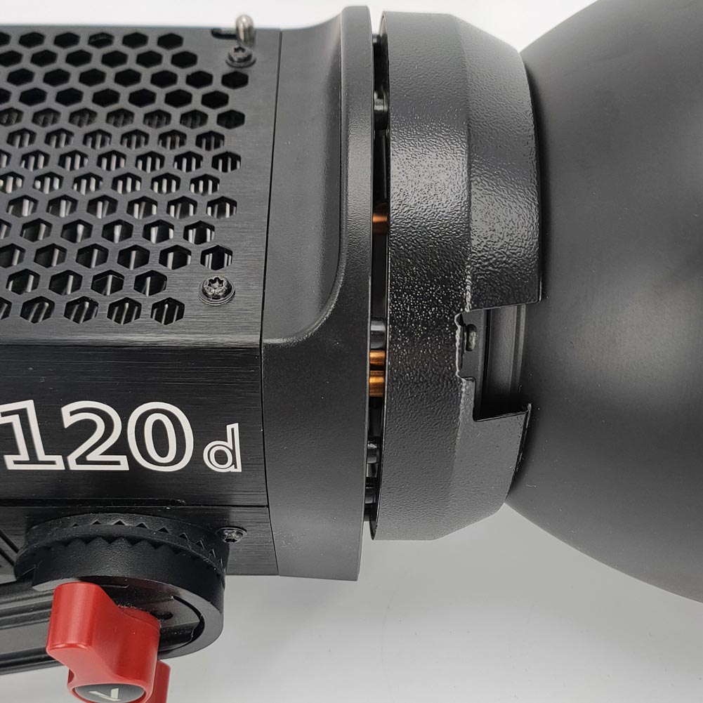 Aputure LS C120d 6000K Daylight LED Video Light - 96+ CRI Studio Lighting for Filmmaking, Photography & YouTube Videos (Demo Stock) - Perfect for Indoor/Outdoor Shooting, Live Streaming & Content Creation