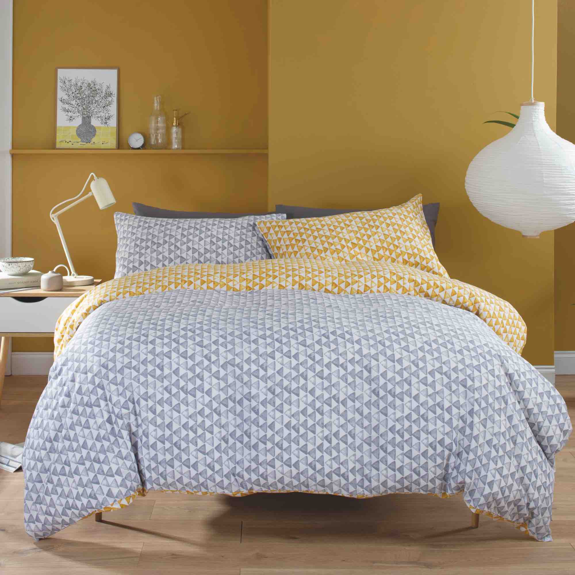 Deyongs 1846 Geo Duvet Cover Set - Grey & Ochre Bohemian Style Bedding for Queen/King Size - Perfect for Modern & Cozy Bedroom Decor