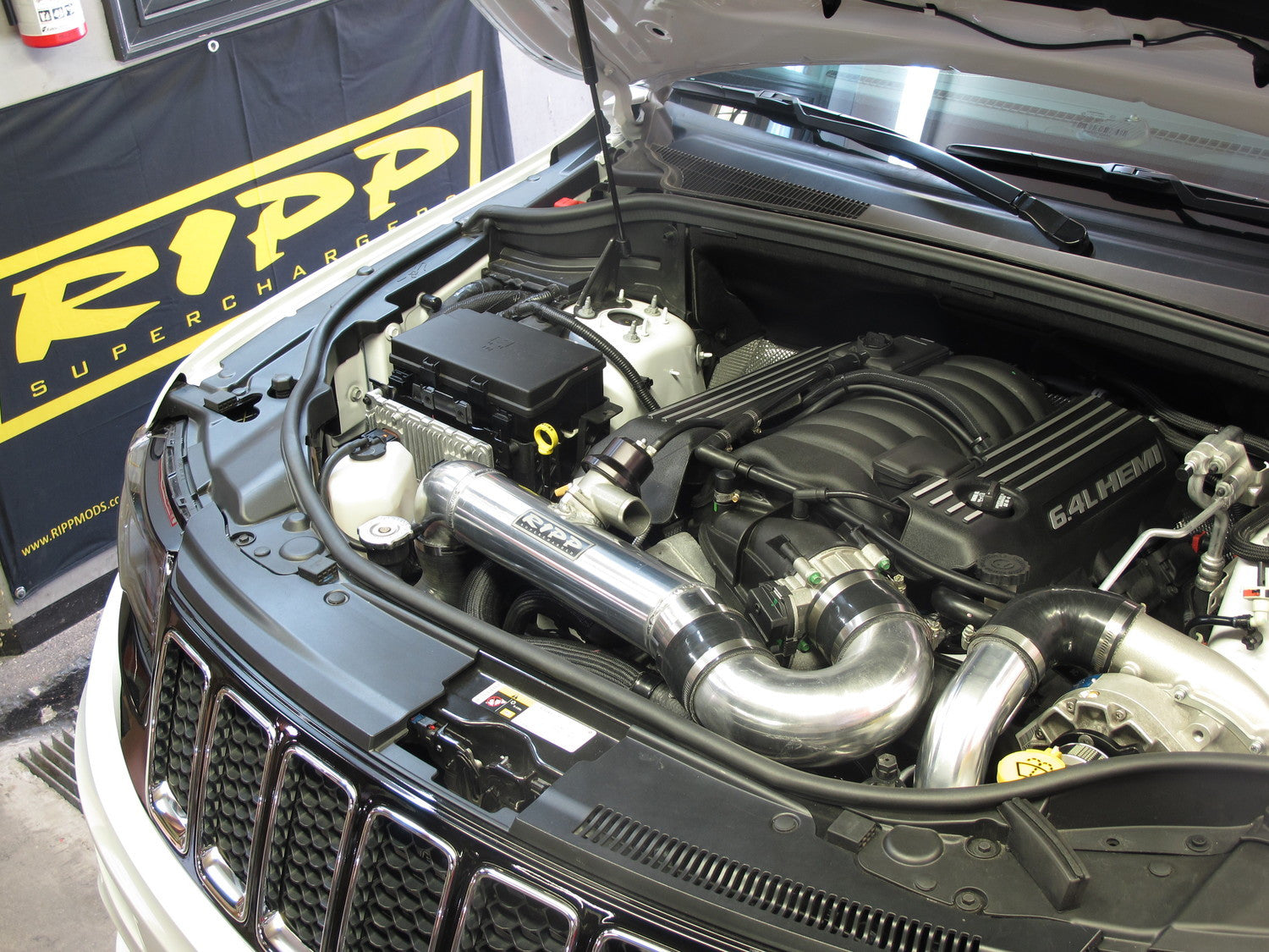 2016-2018 Jeep Grand Cherokee SRT 6.4L Supercharger Kit - Performance Upgrade for Off-Road & Street Racing