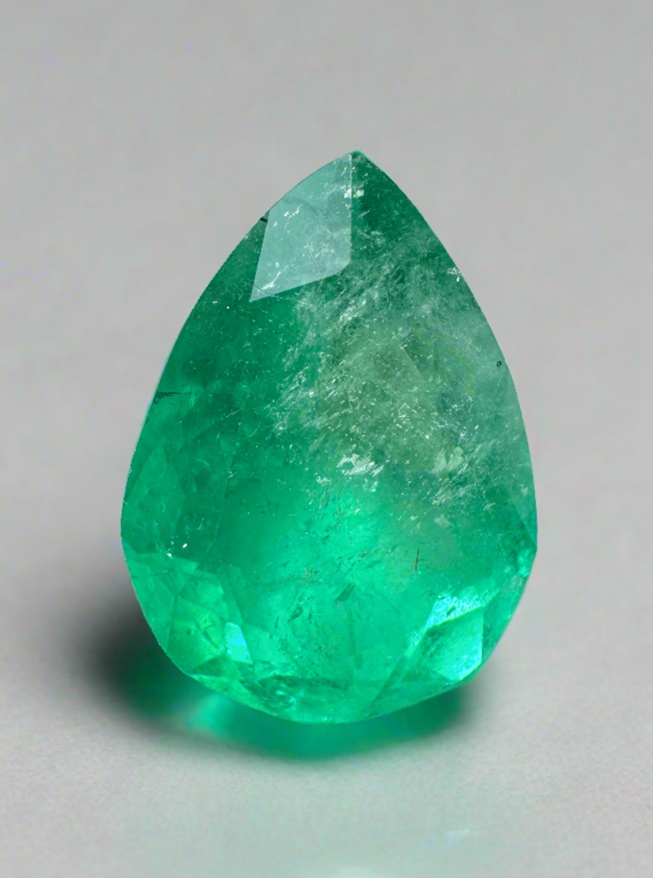 5.73 Carat Natural Colombian Loose Emerald Pear Cut - Apple Green Gemstone for Jewelry Making, Engagement Rings & Luxury Gifts