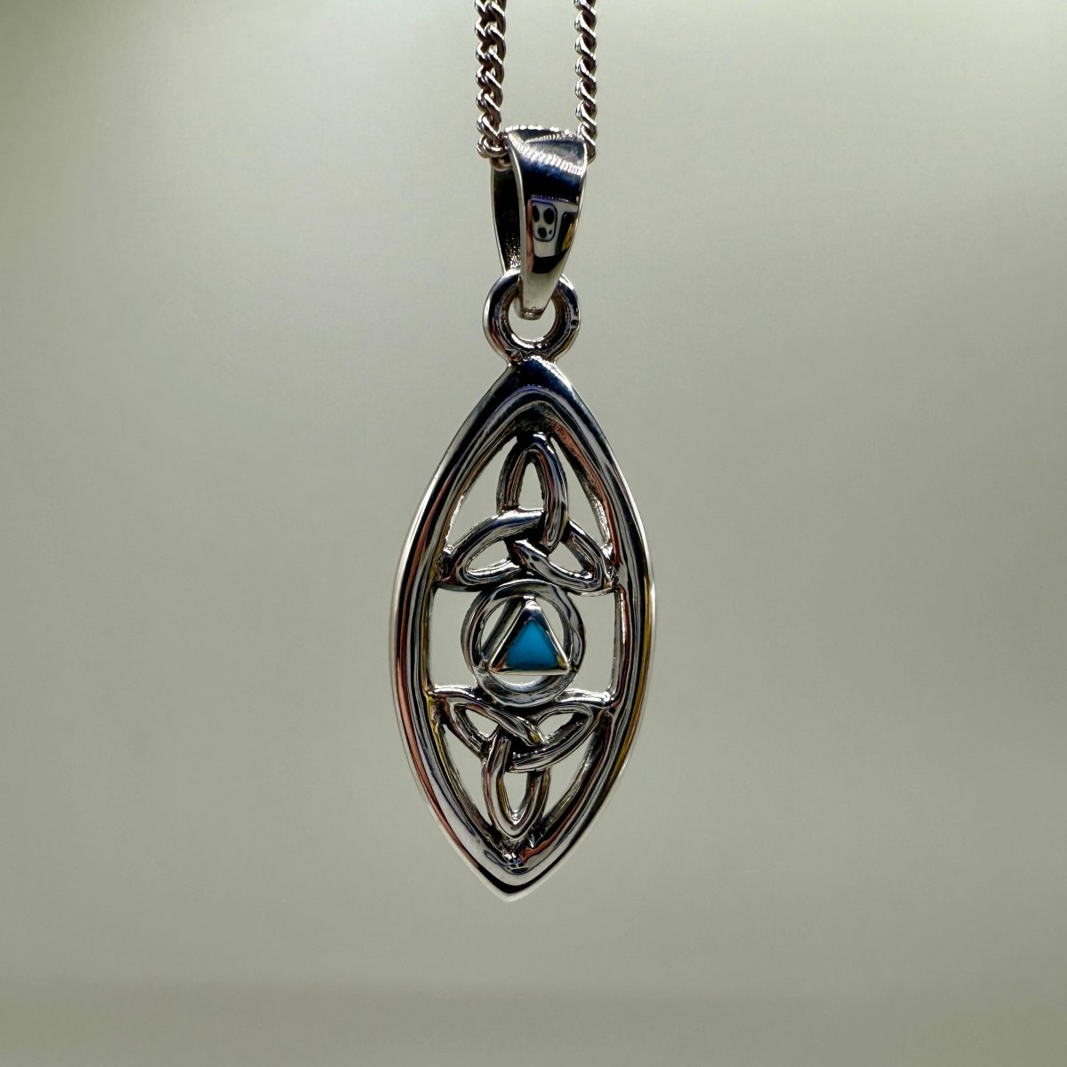 Silver AA Recovery Pendant for Alcoholics - 12 Step Sobriety Jewelry for Men & Women - Perfect for AA Meetings, Recovery Gifts & Addiction Support