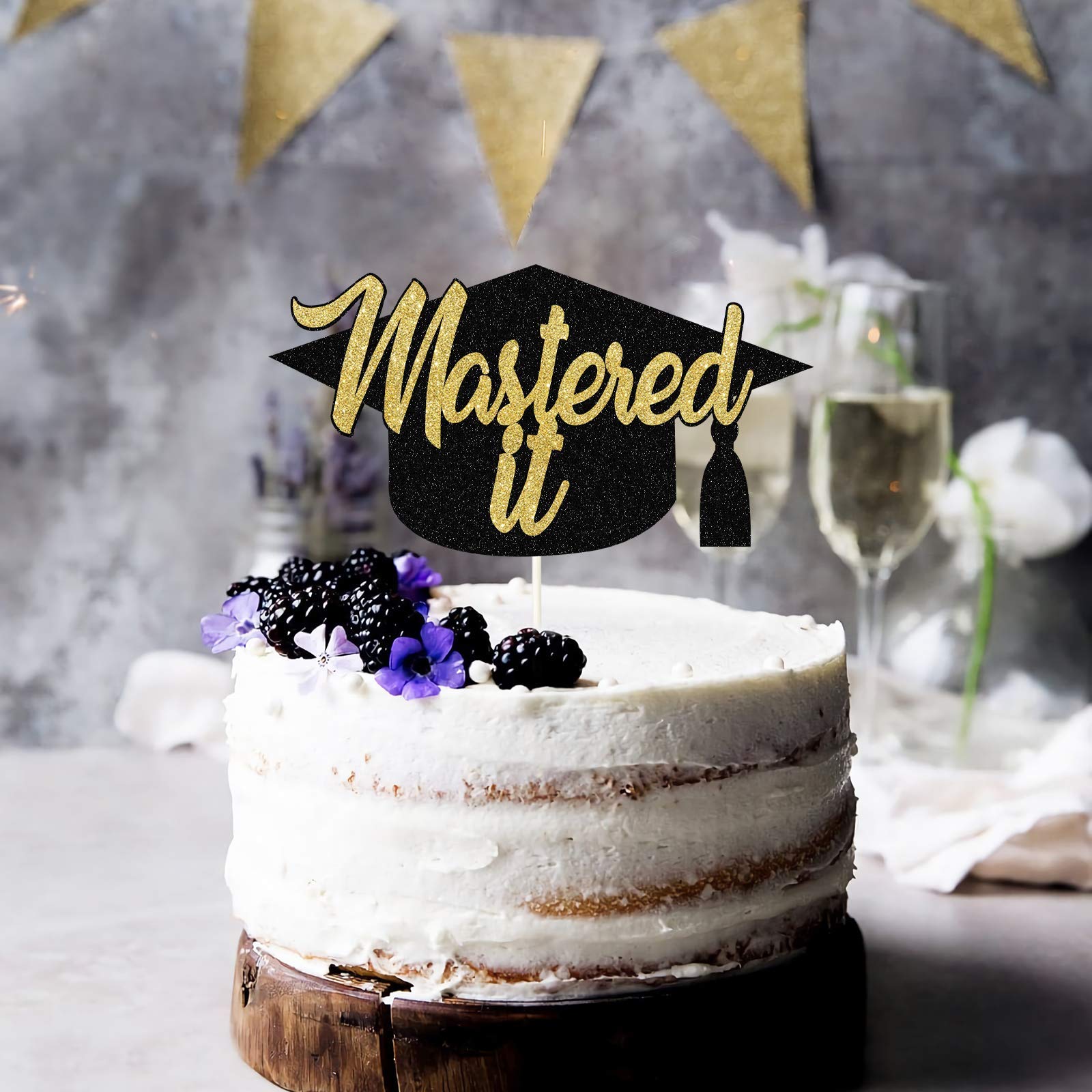 Gold Glitter 'Mastered It' Cake Topper - 2022 Graduation Decor for High School & College - Perfect for Graduation Parties, Commencement Celebrations & Cake Decorations