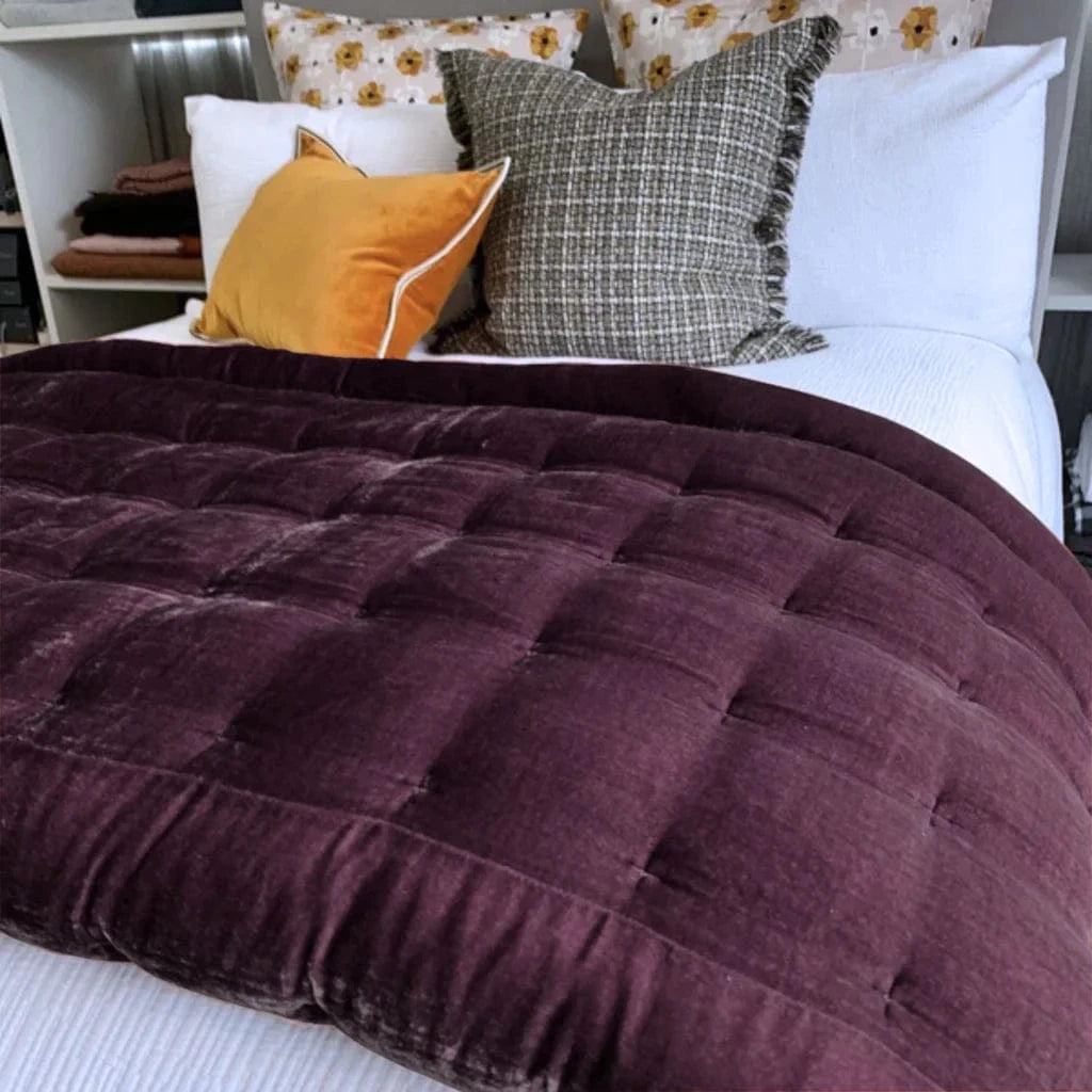 Pin Velvet Comforter Set - Soft Luxury Bedding in Elegant Aubergine Color - Perfect for Master Bedroom, Guest Room & Cozy Winter Nights