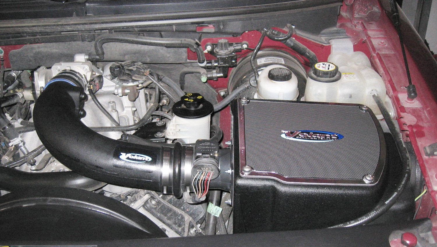 2004-2005 Ford F-150 4.6L V8 Closed Box Air Intake System - High Performance Cold Air Intake for Improved Engine Power & Fuel Efficiency - Perfect for Off-Roading & Truck Upgrades