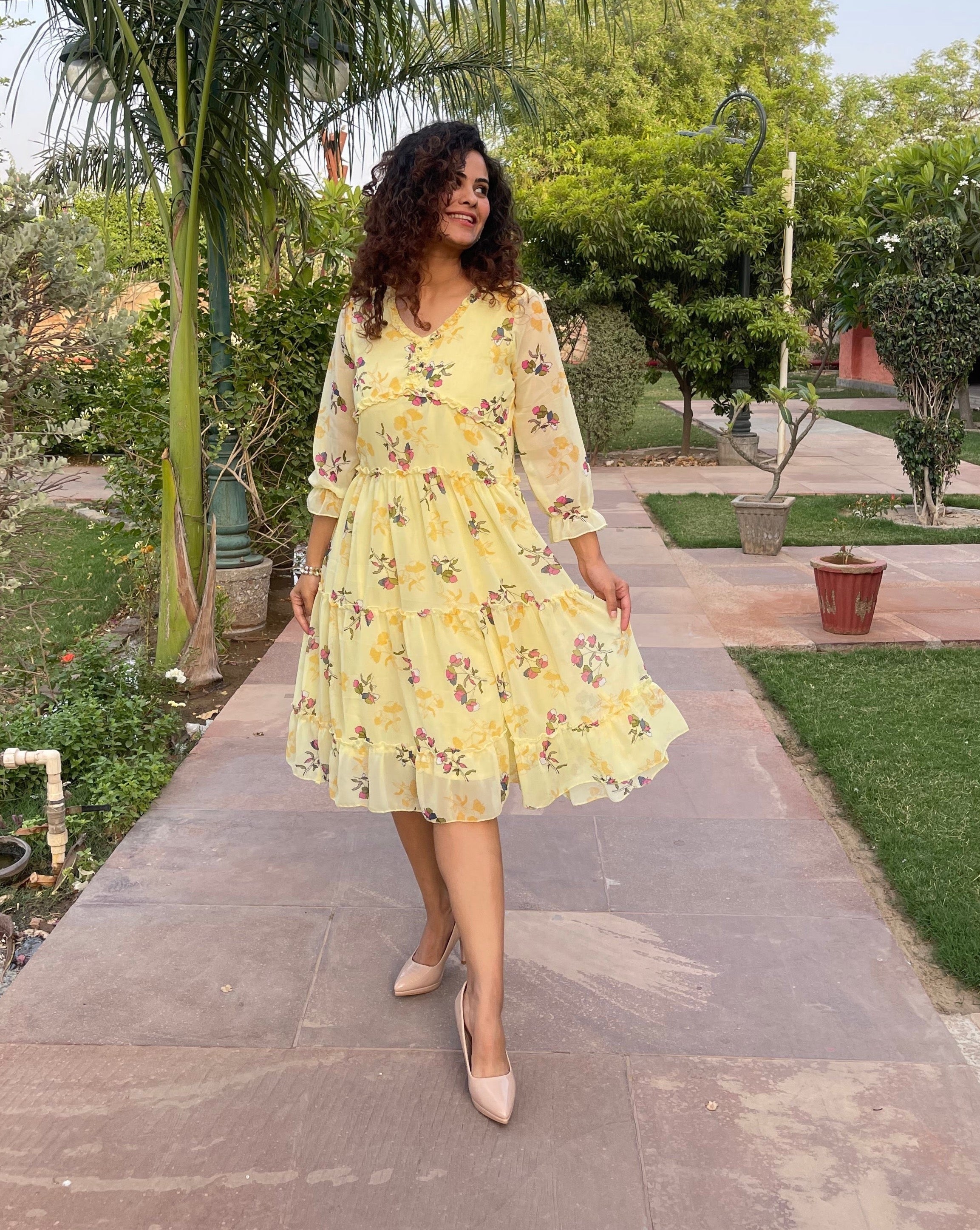 Boho Breeze Yellow Maxi Dress for Women - Flowy Summer Beach Dress with Pockets, Long Bohemian Sundress for Vacation, Outdoor Music Festivals & Beach Weddings