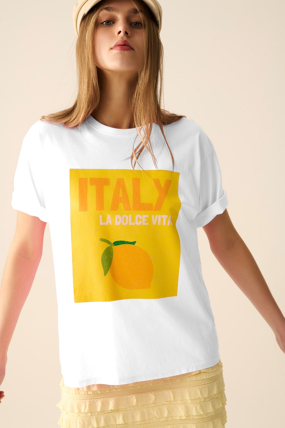 Blanc Italie Dolce Vita Graphic Lemon Print T-Shirt - Casual Summer Fashion for Women | Perfect for Beach Outings and Street Style