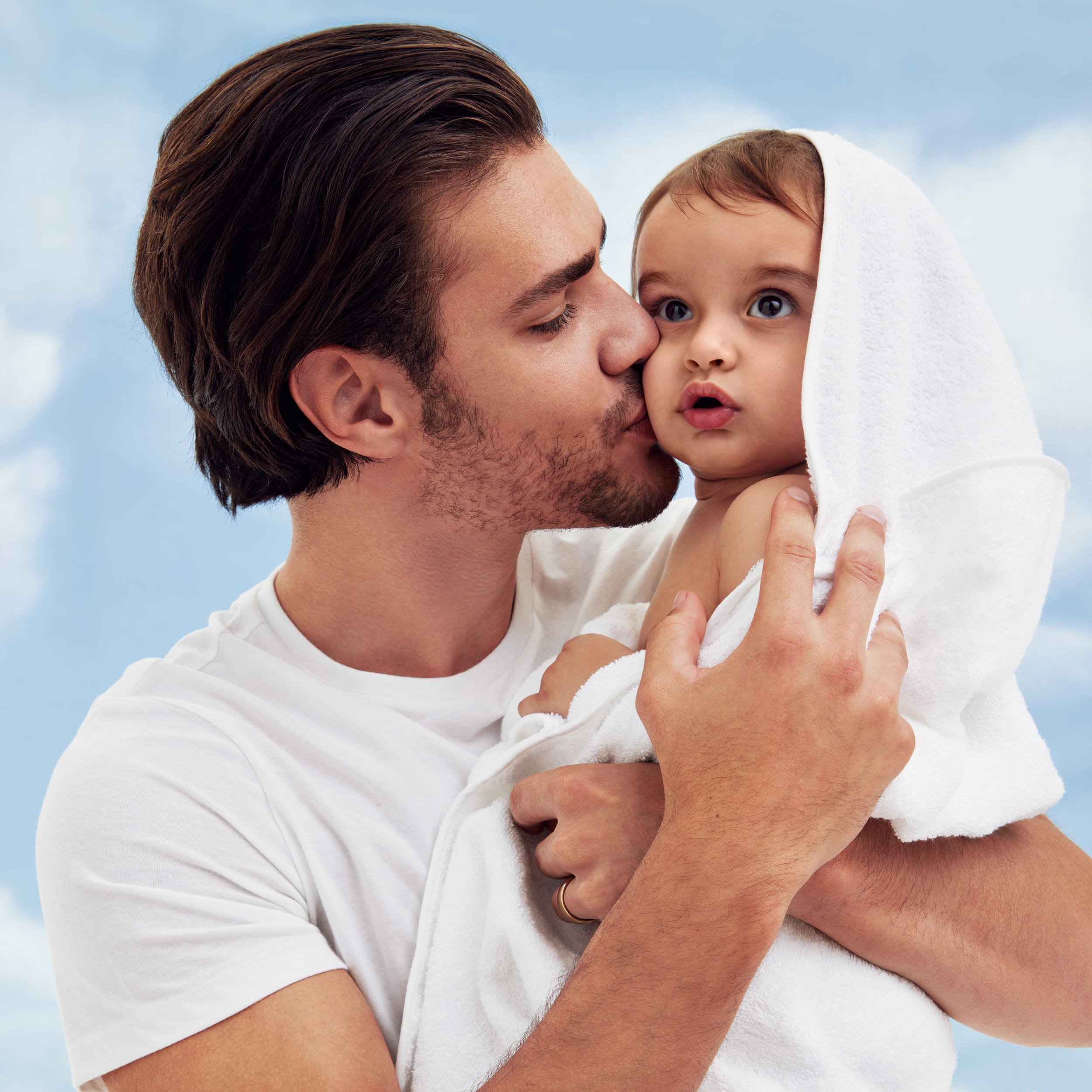 Soft and Absorbent Hooded Bath Towel for Adults & Kids - Cozy Spa, Beach, and Pool Accessory - Perfect for Bath, Swimming, and Lounging
