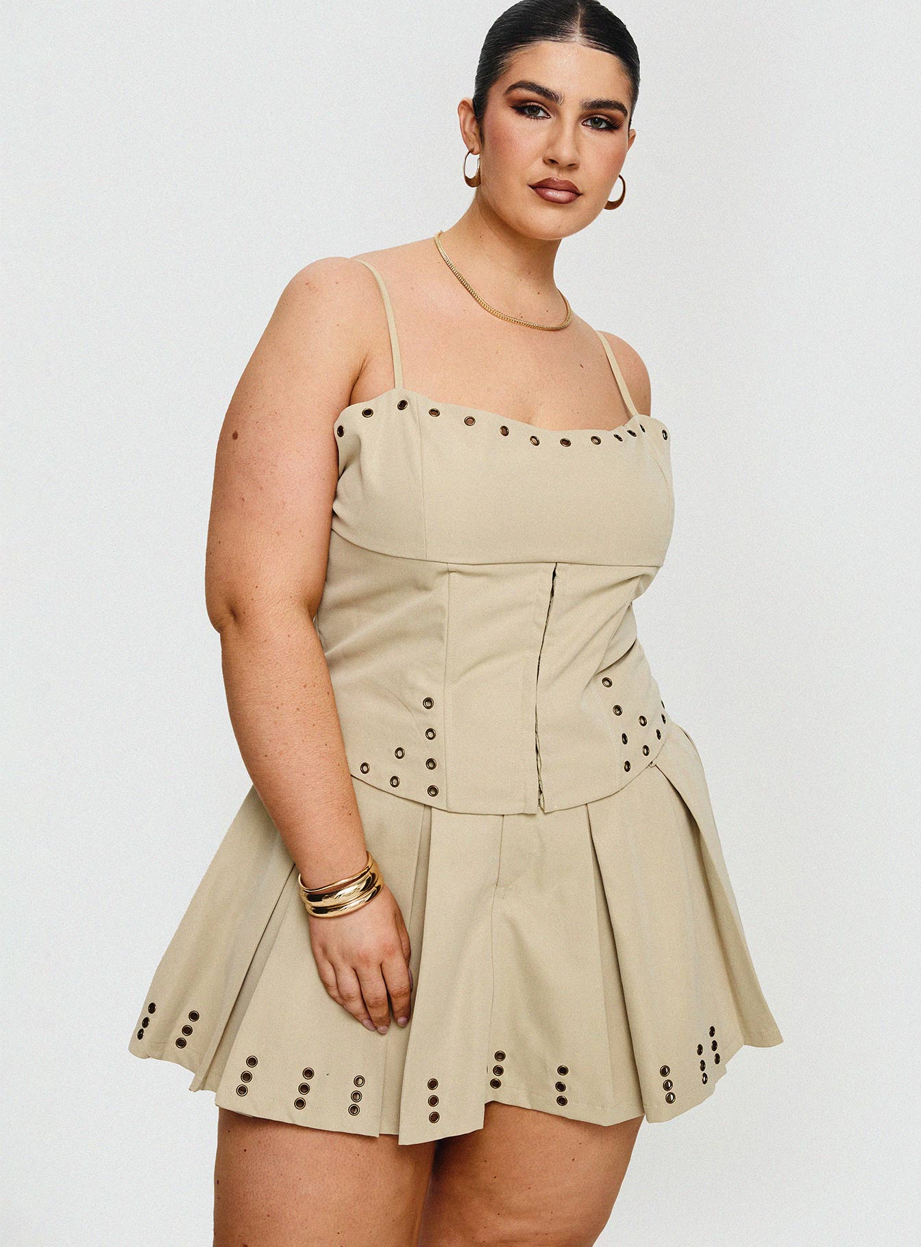 Alinzia Women's Eyelet Skort with Elastic Waist - Beige - Plus Size - Perfect for Golf, Tennis & Casual Outings
