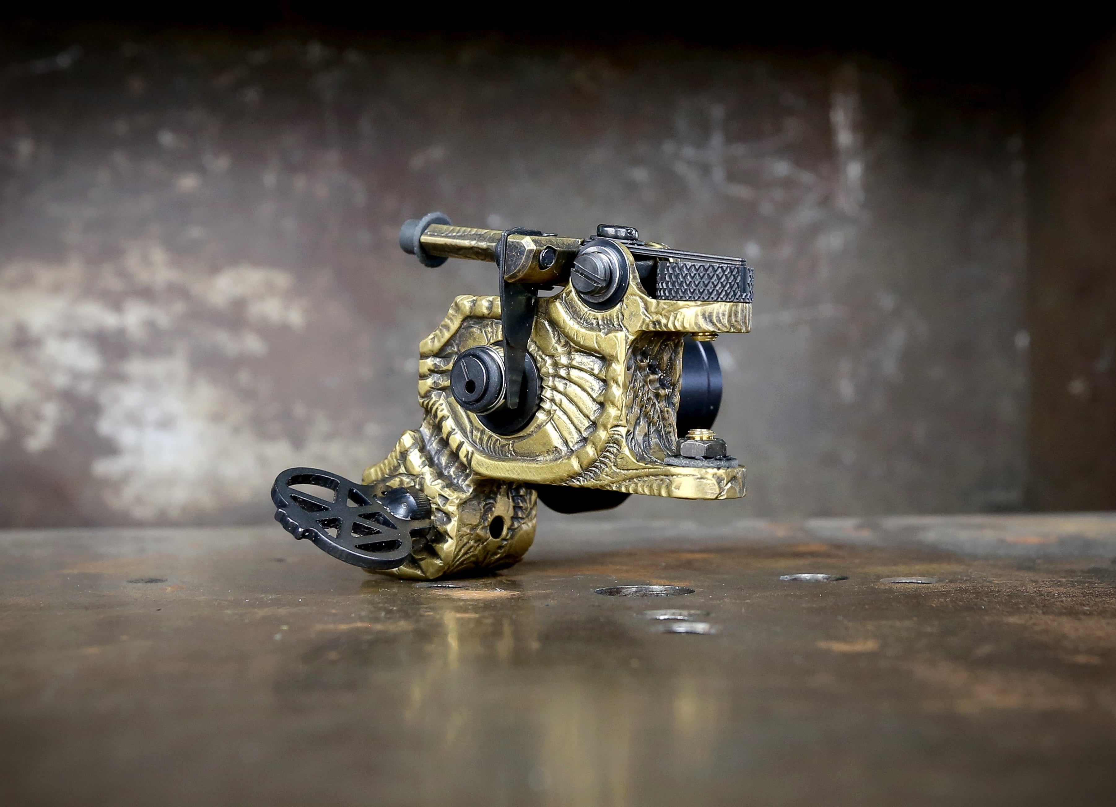 Limited Edition Aaron Cain X Dan Kubin Biomech Brass V3/23 Sidewinder RCA Cable - Premium Audio Connector for Home Theater, Studio Equipment & Hi-Fi Systems
