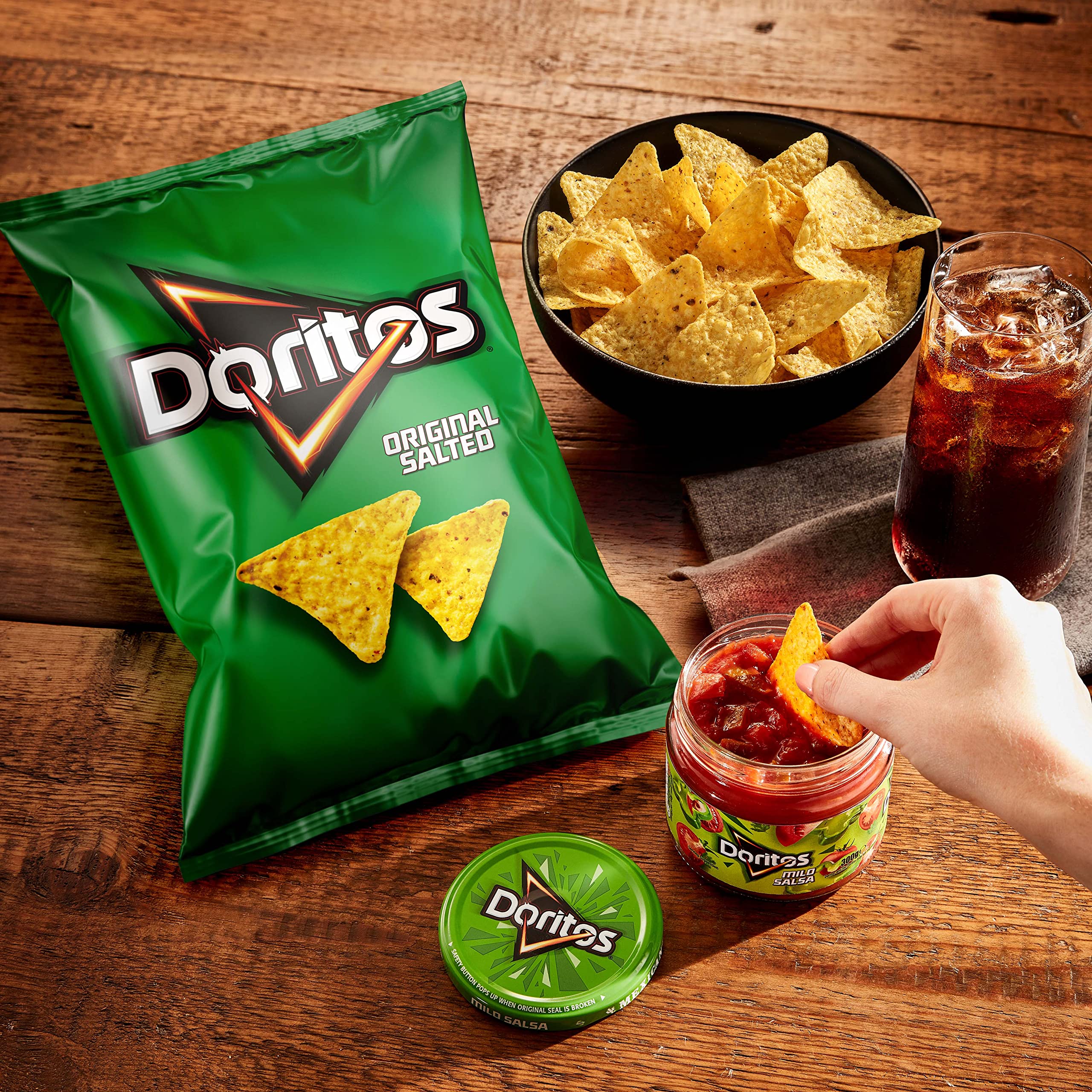 Original Doritos Nacho Cheese Flavored Corn Chips - 175g (6.2oz) - Crunchy Snack for Parties, Movie Nights & Game Days