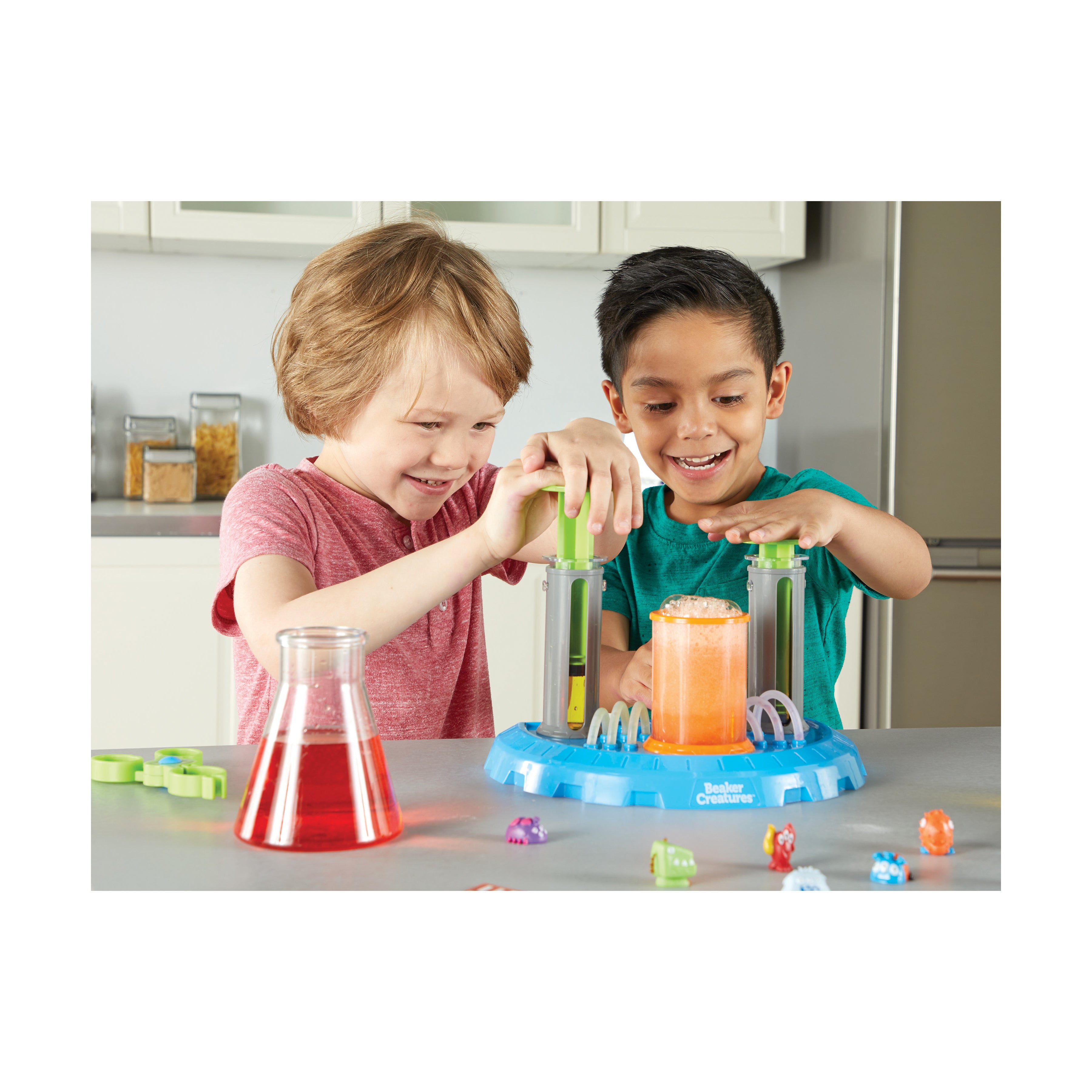 Beaker Creatures Liquid Reactor Super Lab Science Kit for Kids - STEM Learning & Fun Science Experiments - Perfect for Home & Classroom Educational Activities