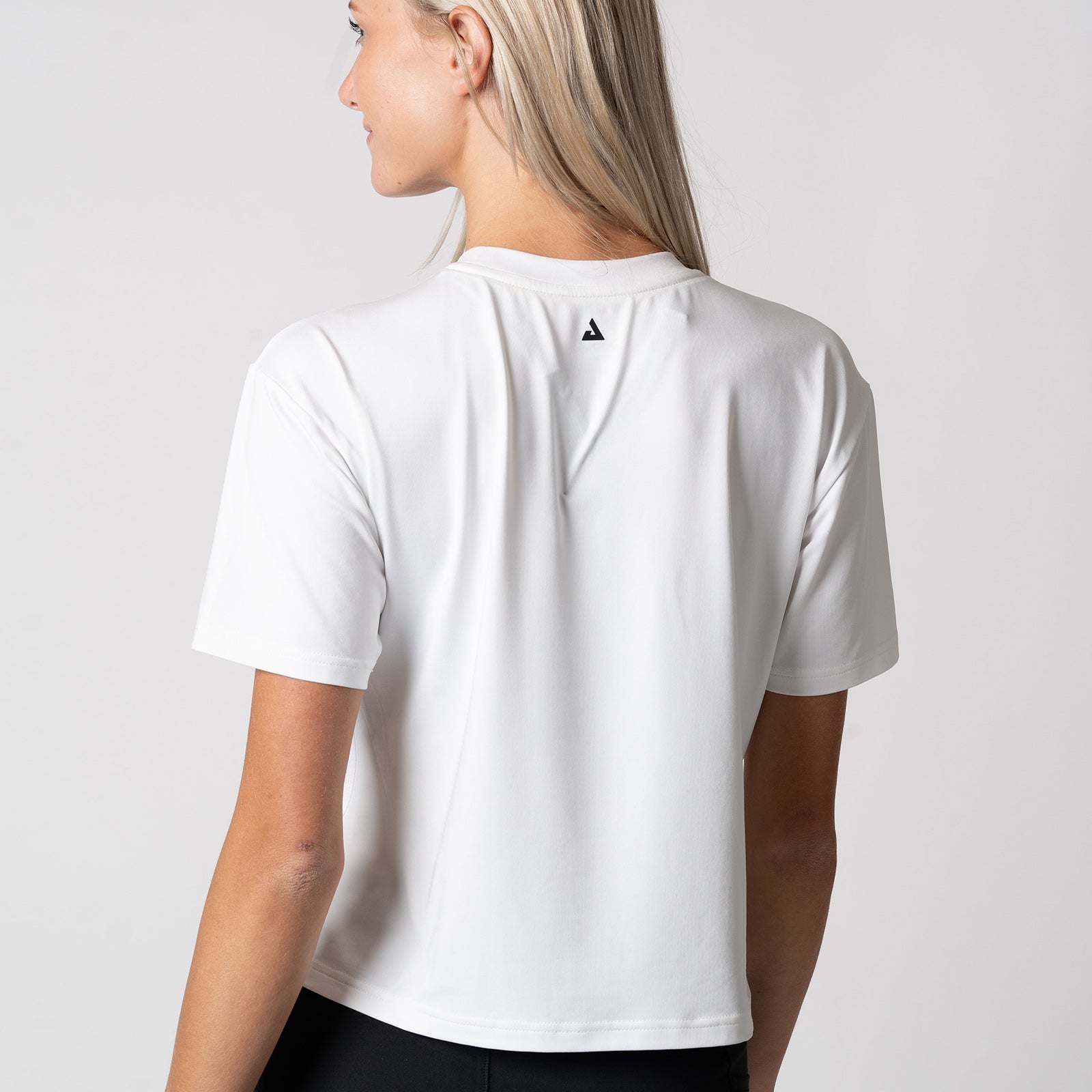 Women's Short Sleeve Tennis Crop Top - Breathable Workout Shirt for Yoga, Running & Gym - Trendy Athletic Tee for Women