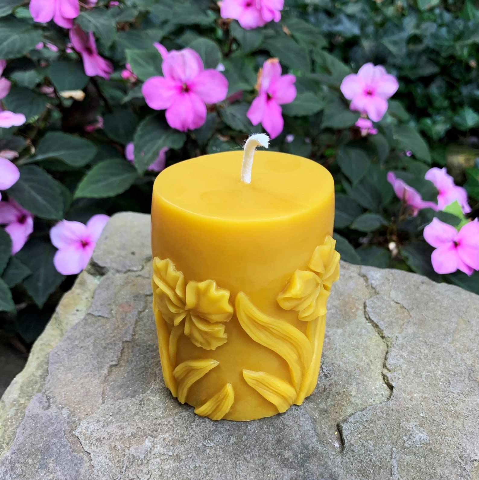 100% Pure Beeswax Pillar Candle Set - Natural Honey Scented Candles with Butterfly, Hummingbird & Flower Designs (Set of 3) | Spring Home Decor, Romantic Gifts for Mom, Wedding Centerpiece & Aromatherapy