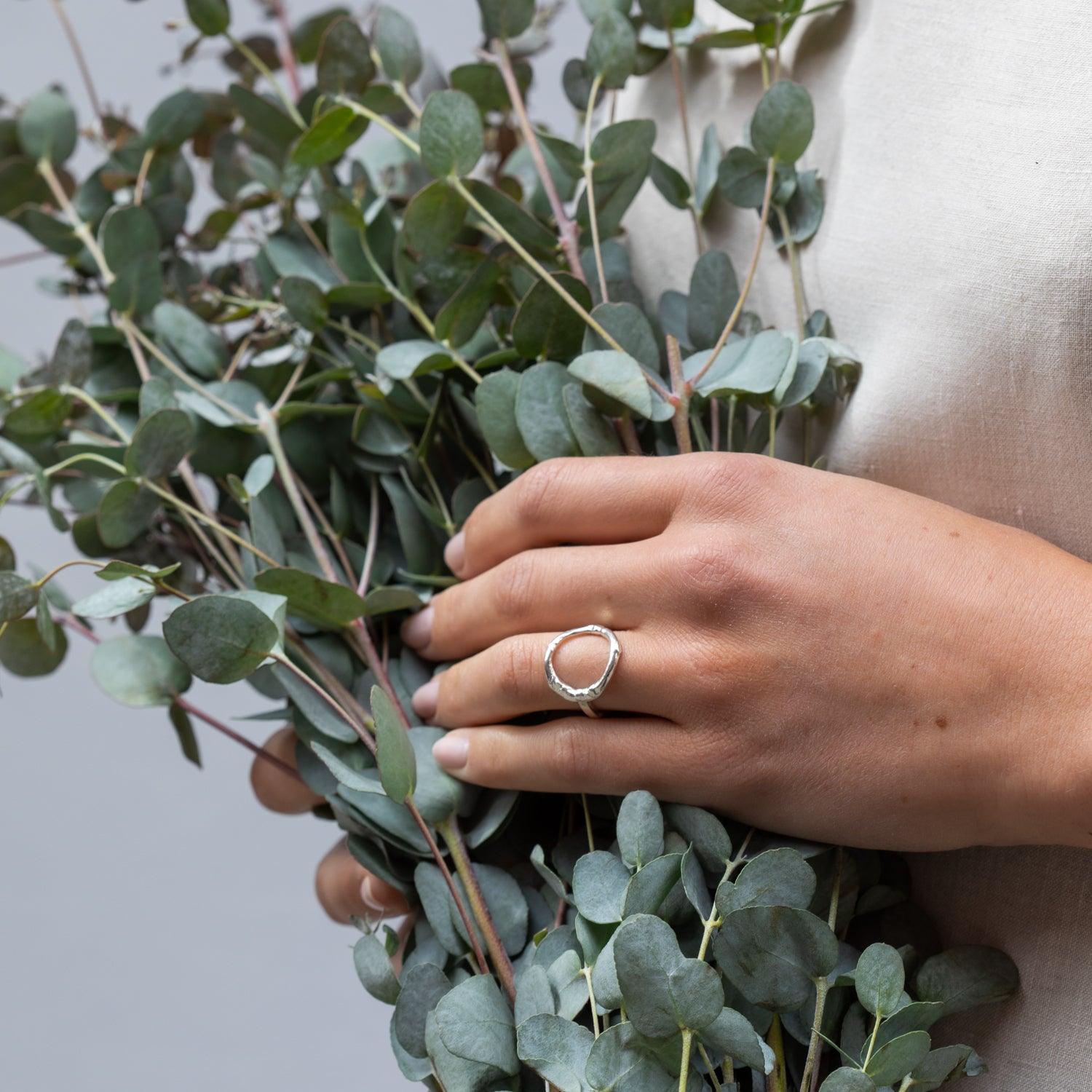 Aittin Sterling Silver Ring for Women - Elegant & Durable 925 Silver Band - Perfect for Everyday Wear, Gift Giving & Special Occasions