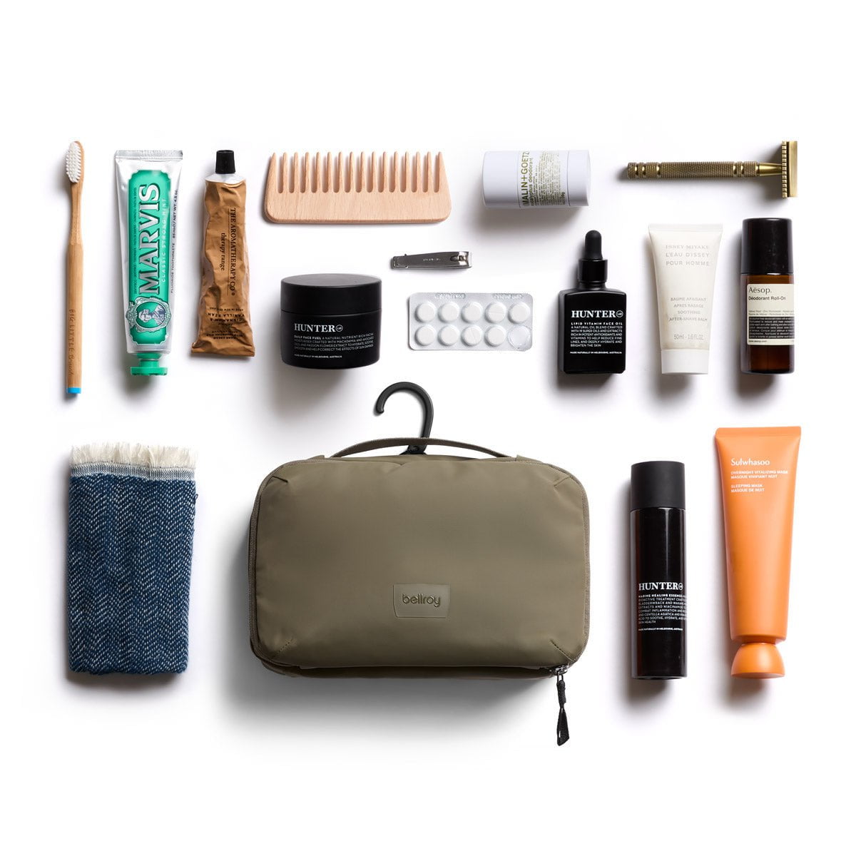 Bellroy Premium Hanging Toiletry Bag - Water-Resistant Travel Organizer for Men & Women | Perfect for Air Travel, Camping & Gym Essentials Storage