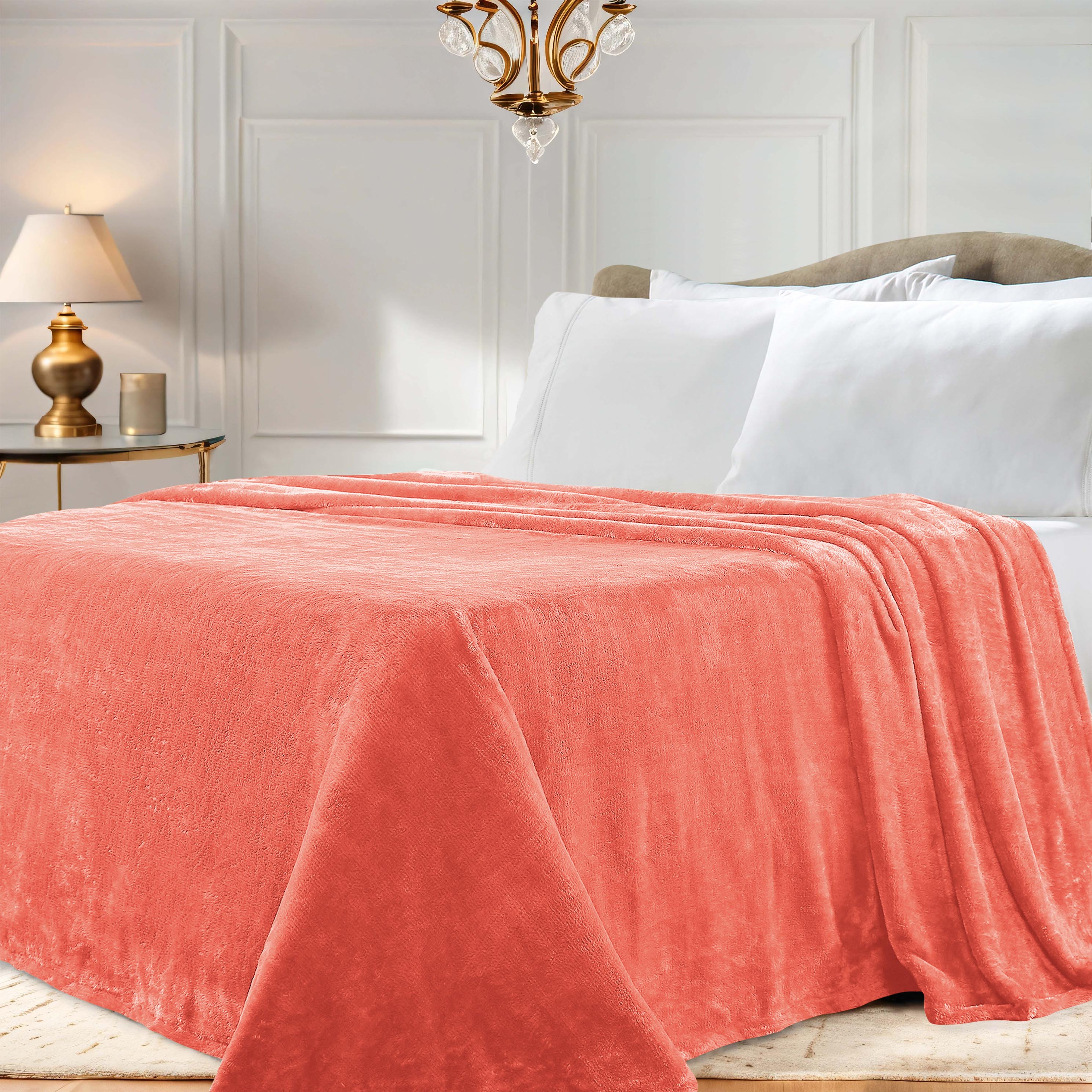 Classic Solid Fleece Plush Medium Weight Fluffy Soft Blanket - Cozy & Warm for Bed, Sofa, Travel & Gifts | Ultra-Soft Throw Blanket for All Seasons