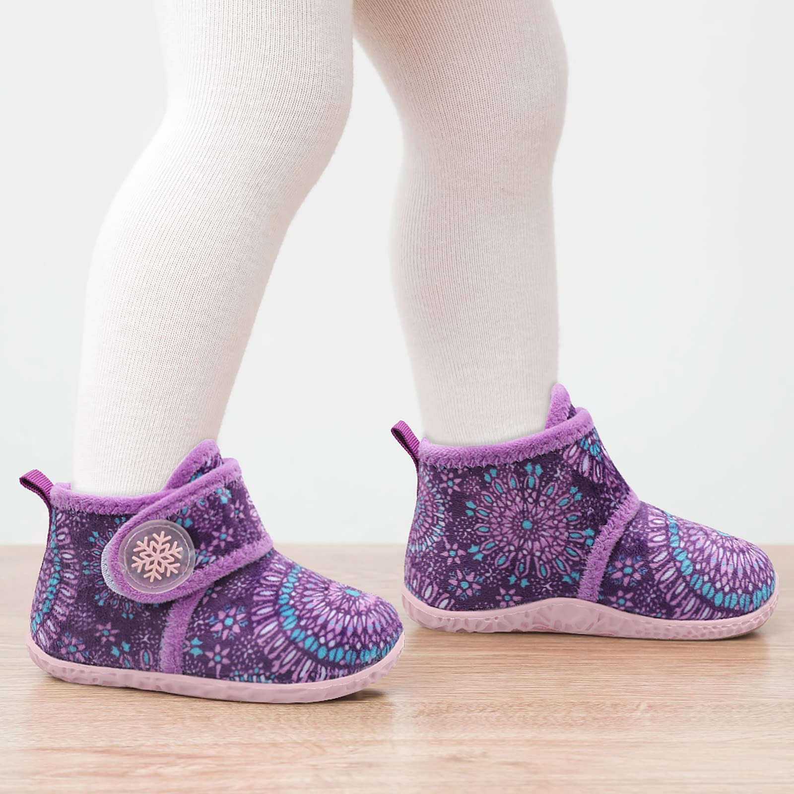 LeIsfIt Toddler Slippers for Boys & Girls - Warm Winter Boots with Non-Slip Sole | Lightweight Indoor House Shoes for Kids | Perfect for Home, Nursery & Preschool Playtime
