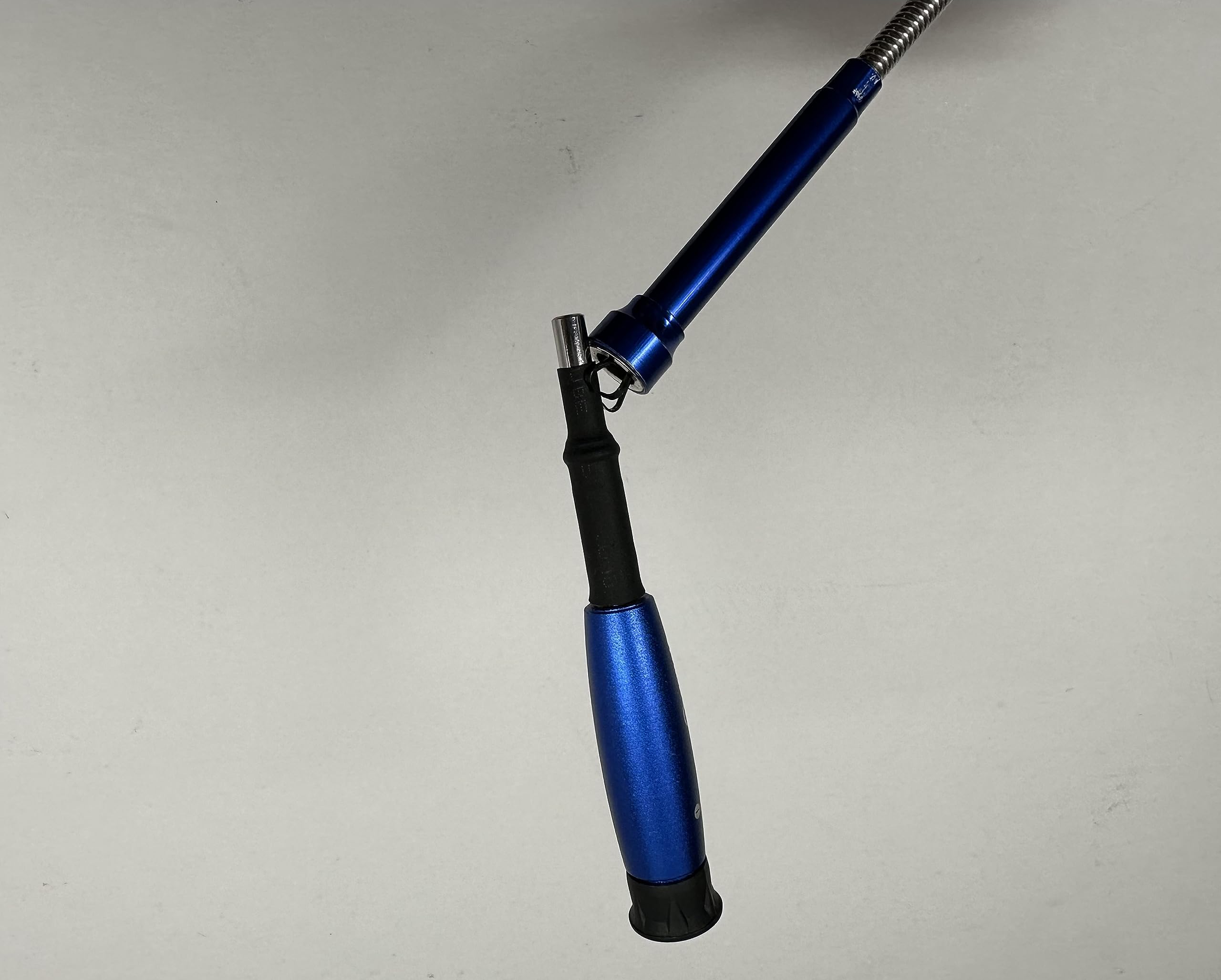 Vividia Visual Grabber 4-Claw Flexible Pickup Tool with USB HD Camera & LED Lights - 15mm Camera Head, 5ft Probe - Perfect for Electronics Repair, Jewelry Retrieval & Hard-to-Reach Areas