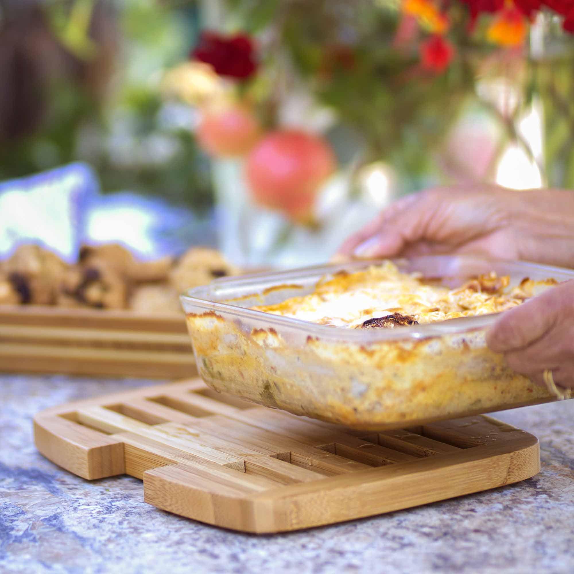 Heat-Resistant Expandable Trivet for Hot Pots & Pans - Adjustable Up to 11.5 Inches - Perfect for Kitchen Countertops, Dining Tables & Outdoor Cooking