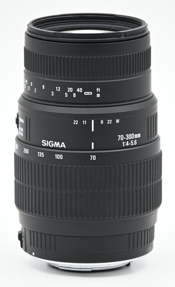 Sigma SA 7N SLR Film Camera with 28-80mm & 70-300mm Lenses - Vintage Film Photography for Travel, Street & Portrait Shooting