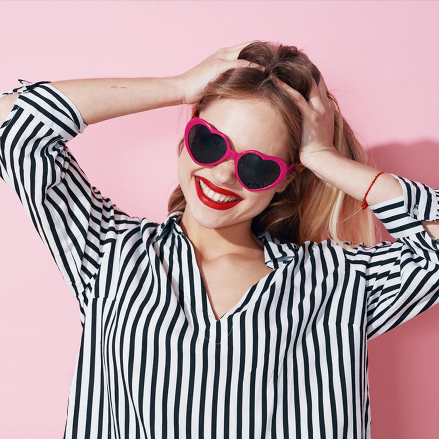 Dwenarry 8/12 Pack Pink Rectangle Sunglasses Bulk - 90s Trendy Heart-Shaped Transparent Sunglasses for Women | Perfect for Parties, Beach Outings, and Summer Fashion Accessories