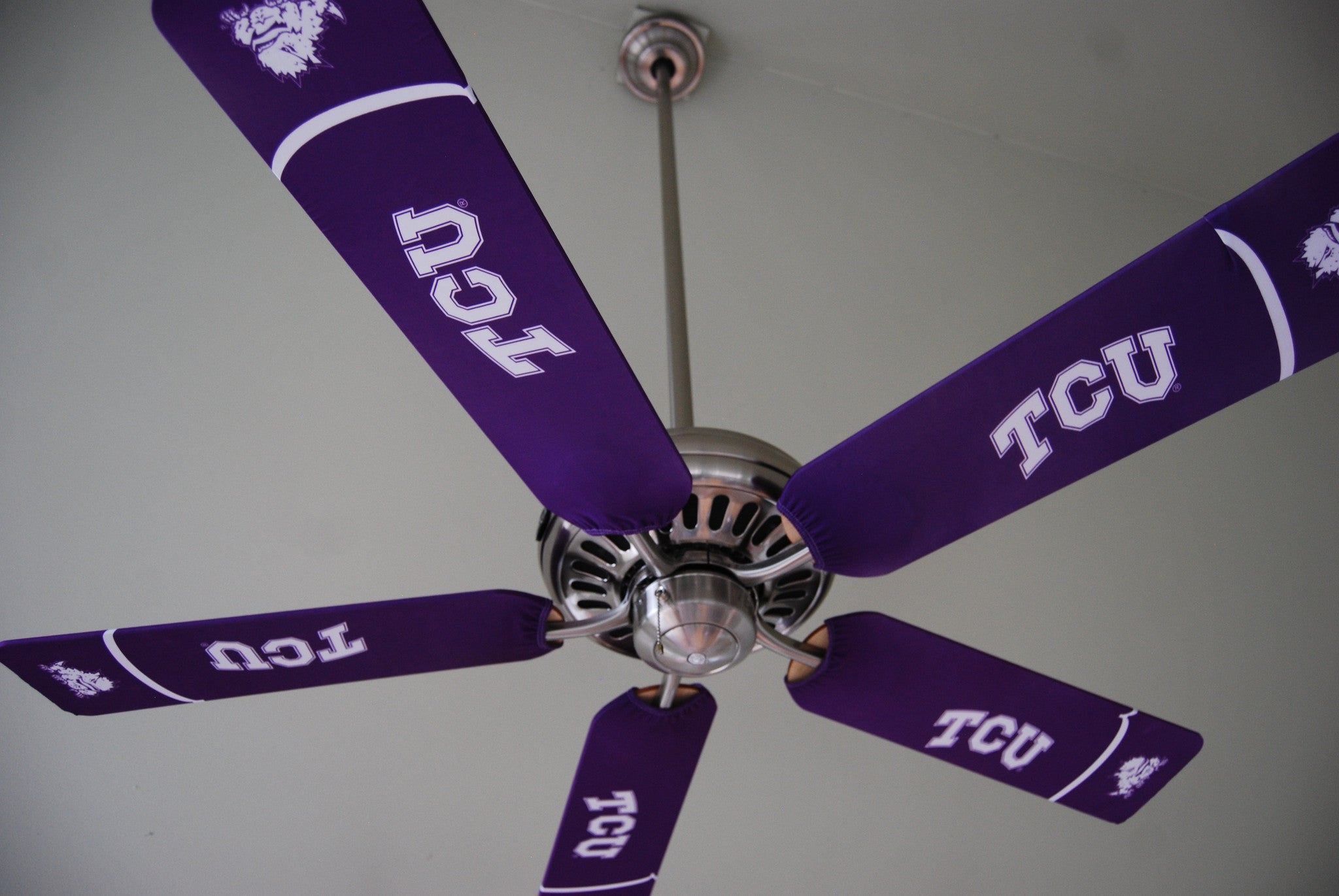 Texas Christian University Horned Frogs Apparel & Merchandise - TCU Fan Gear, Jerseys, Hats & Gifts for Game Day & School Spirit