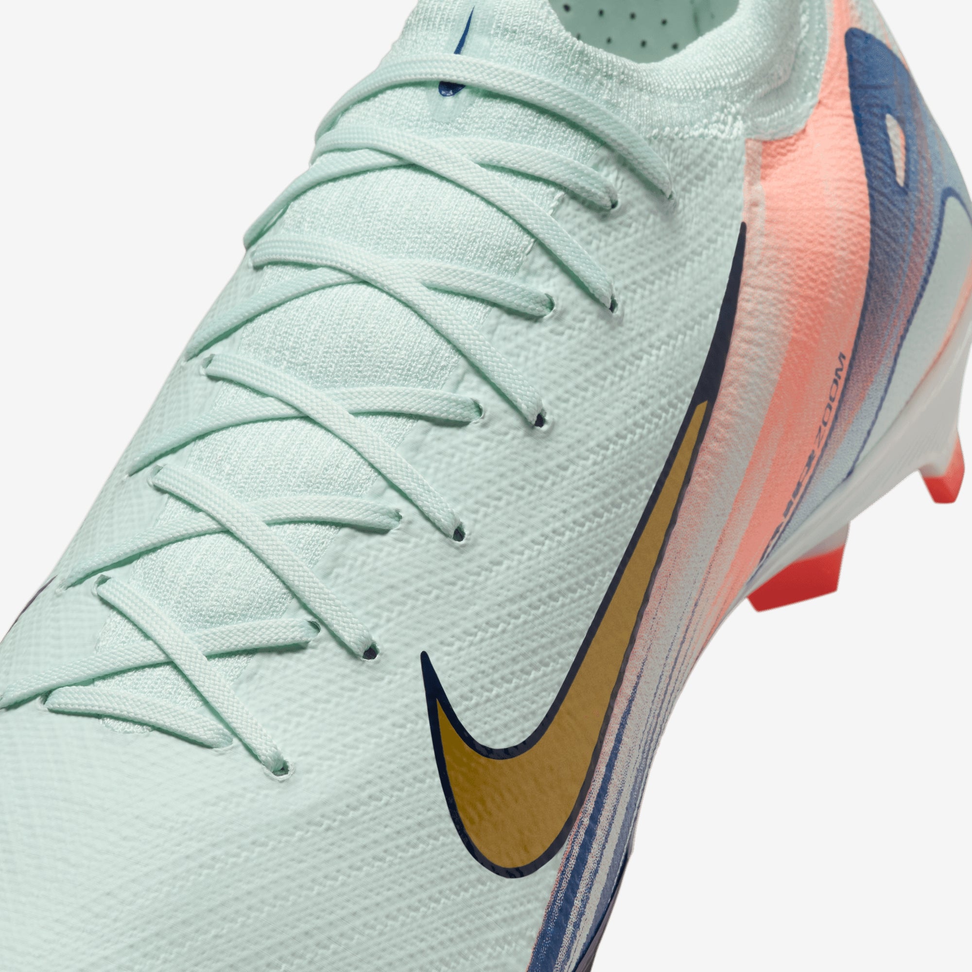 Nike Vapor 16 Pro Mercurial Dream Speed Soccer Cleats - Lightweight Football Shoes for Men with Enhanced Traction - Perfect for Turf, Artificial Grass & Indoor Soccer Games