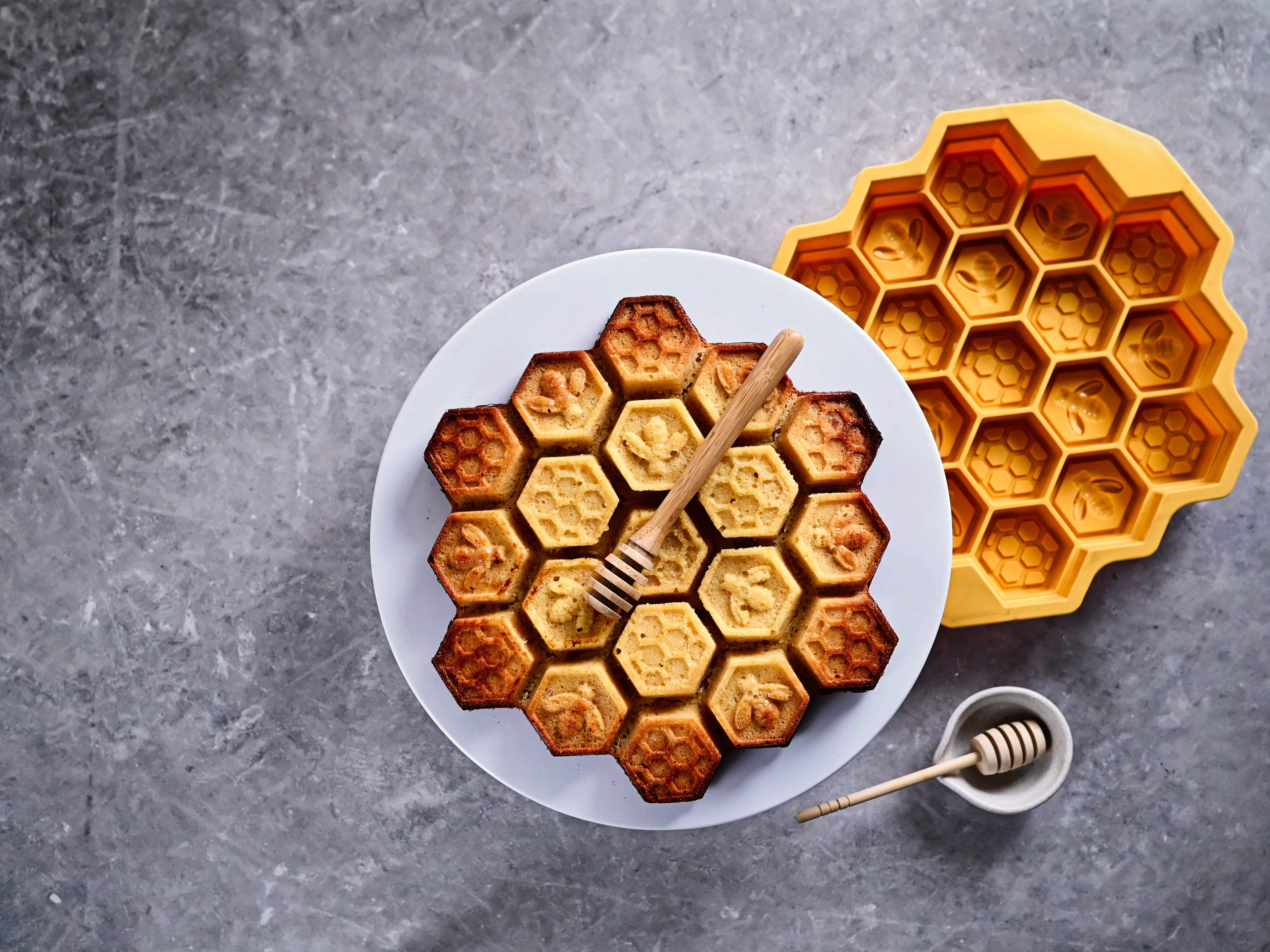 Premium Honeycomb Silicone Mold for Baking - DIY Chocolate, Candy, Soap & Candle Making - Perfect for Home Kitchen, Party Desserts & Craft Projects