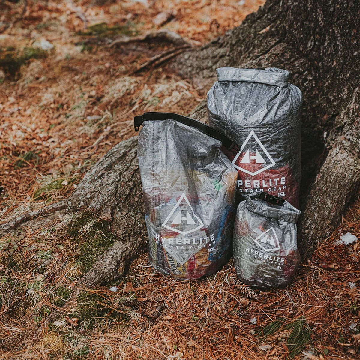 15L Roll Top Waterproof Dry Bag - Lightweight & Durable for Hiking, Camping, Kayaking, and Outdoor Adventures