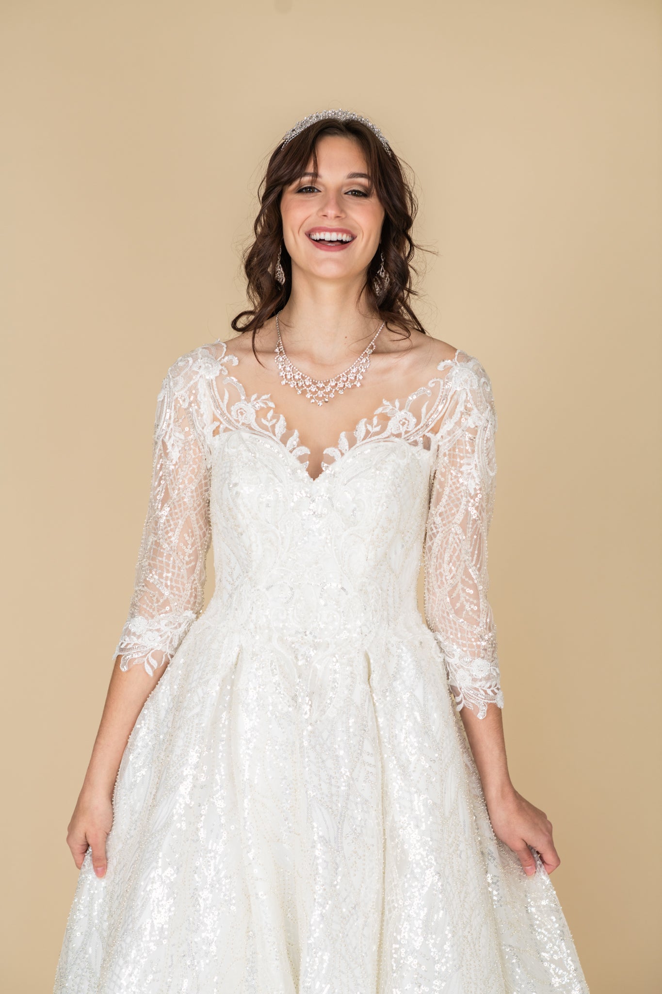 Elegant White Lace Wedding Gowns for Women - Perfect for Bridal Ceremony, Reception & Formal Events