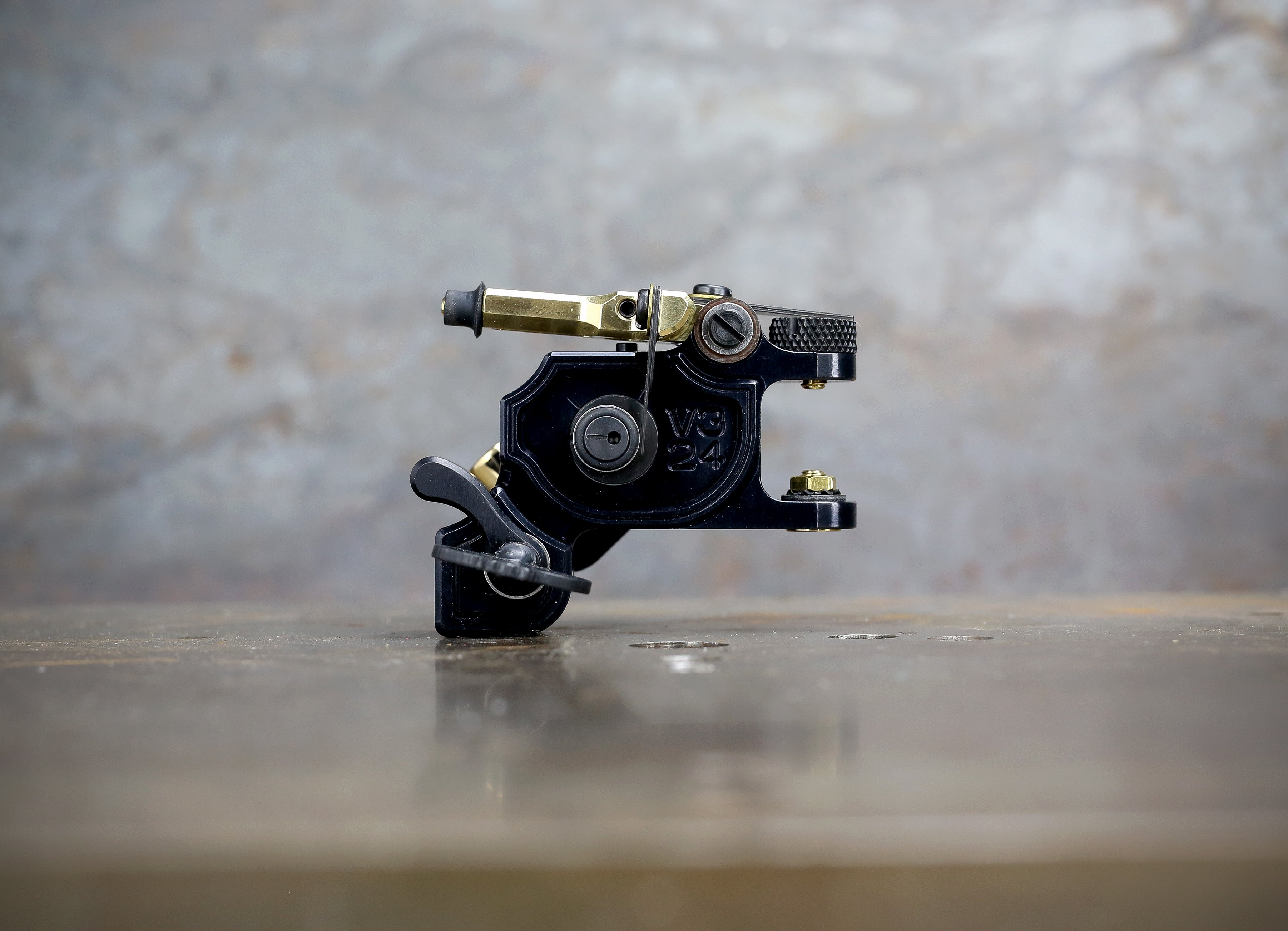 Dan Kubin V3/24 POWER Sidewinder Black Aluminum RCA Connector with Extra Hit - Perfect for Car Audio Systems and Home Theater Setups