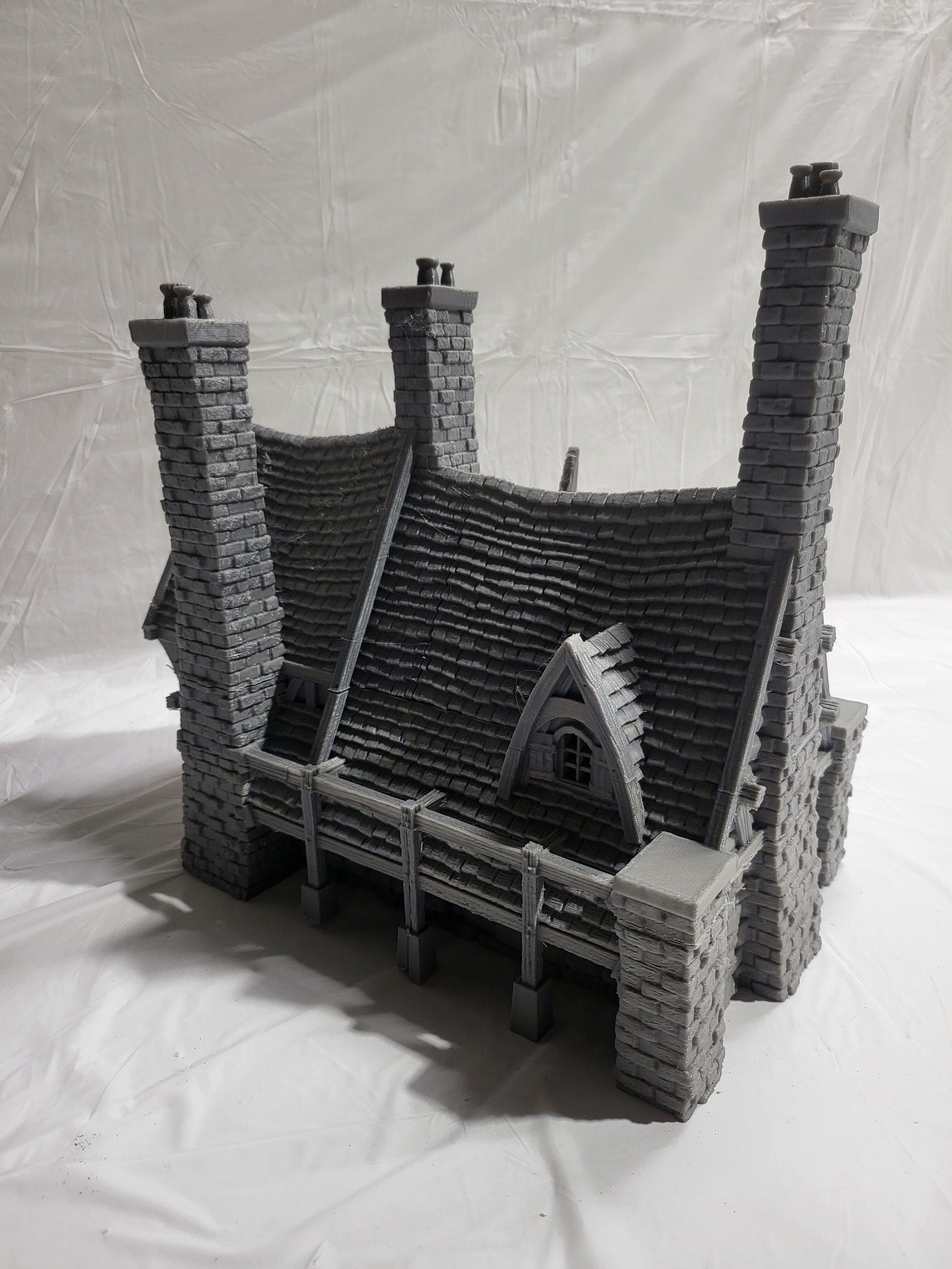 Vladistov Inn - The Majestic Pig - Vampire Town Haunted Cursed Terrain for Dungeons & Dragons RPG - Perfect for Gothic Horror Campaigns & Dark Fantasy Adventures