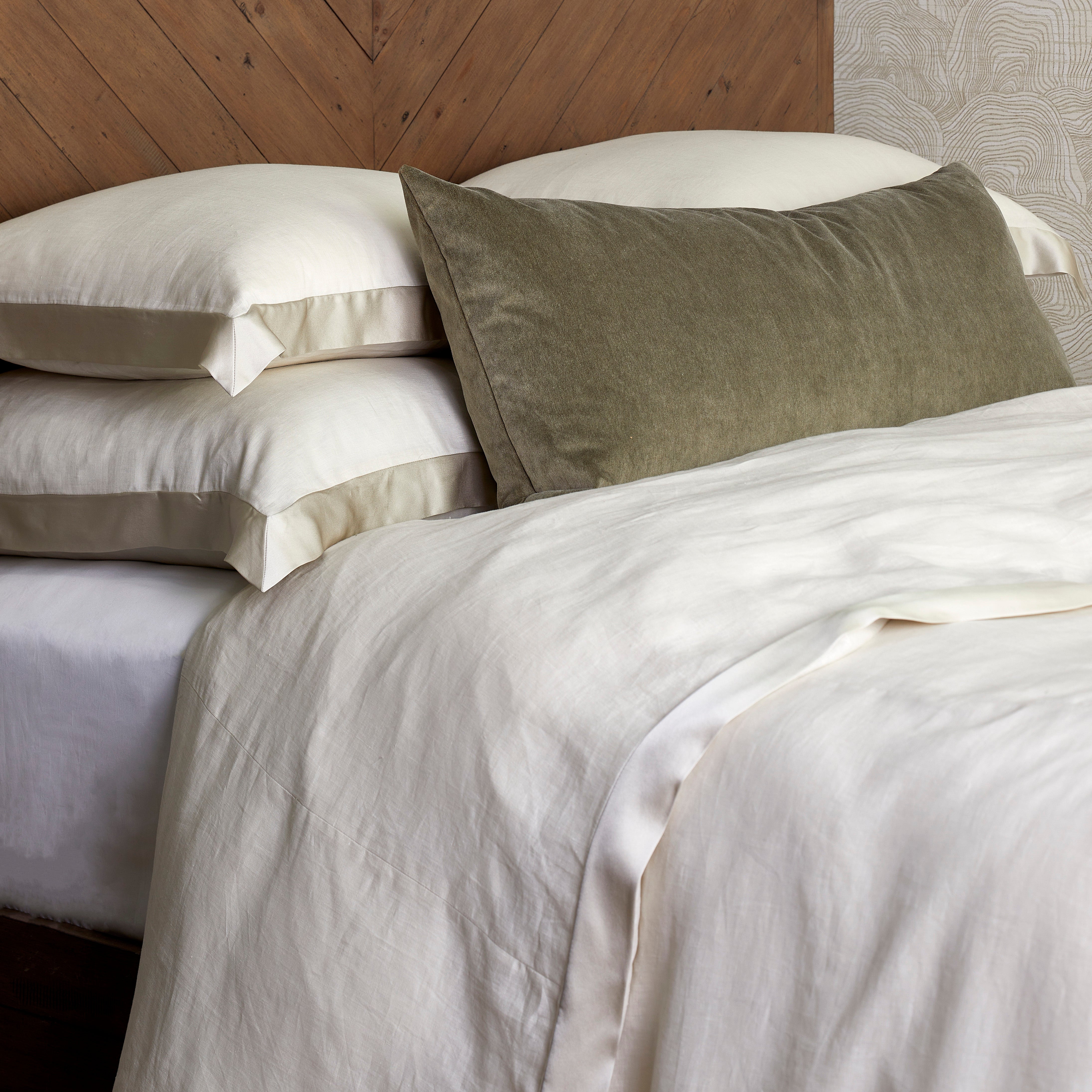 Lover's Kimono Sham - Soft & Elegant Japanese Style Robe for Women - Perfect for Spa, Lounge, and Romantic Nights at Home