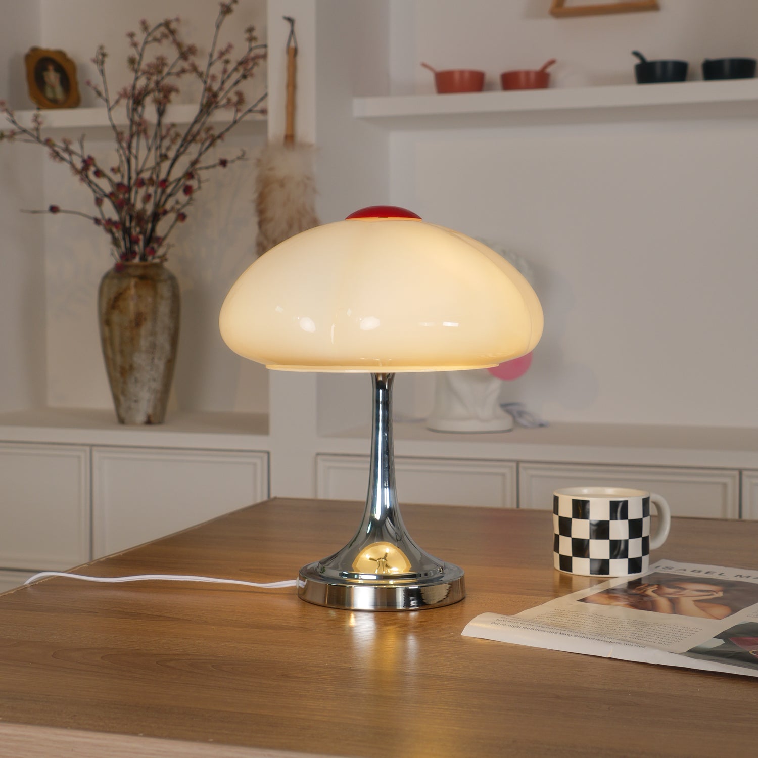 Elegant Flower Petal Table Lamp - Modern Bedside Night Light for Bedroom, Living Room & Office Decor - Soft Ambient Lighting for Relaxation & Reading