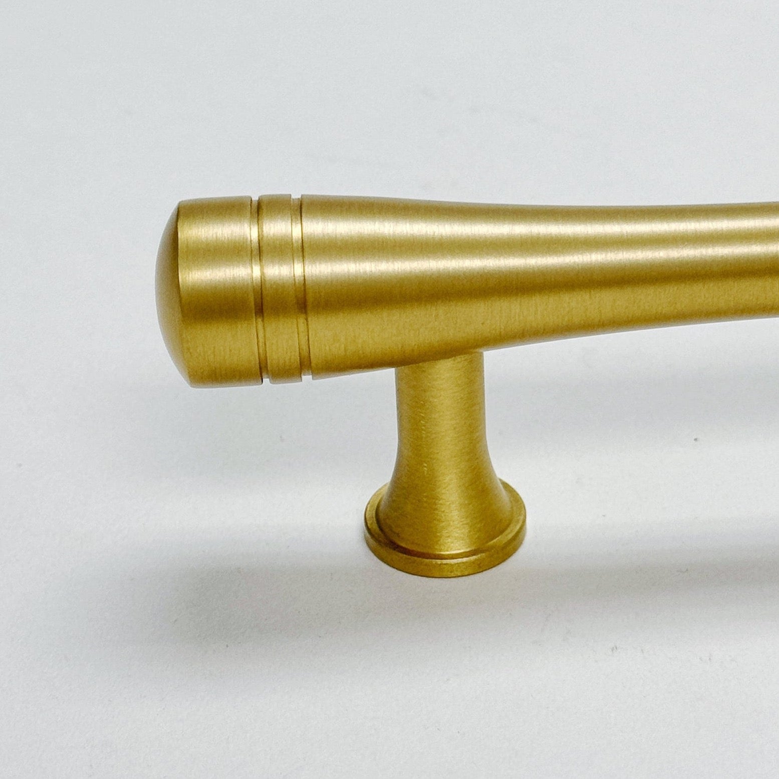 Elegant Satin Brass Cabinet Knobs & Drawer Pulls - Vintage Style Hardware for Kitchen, Bathroom & Furniture Upgrade