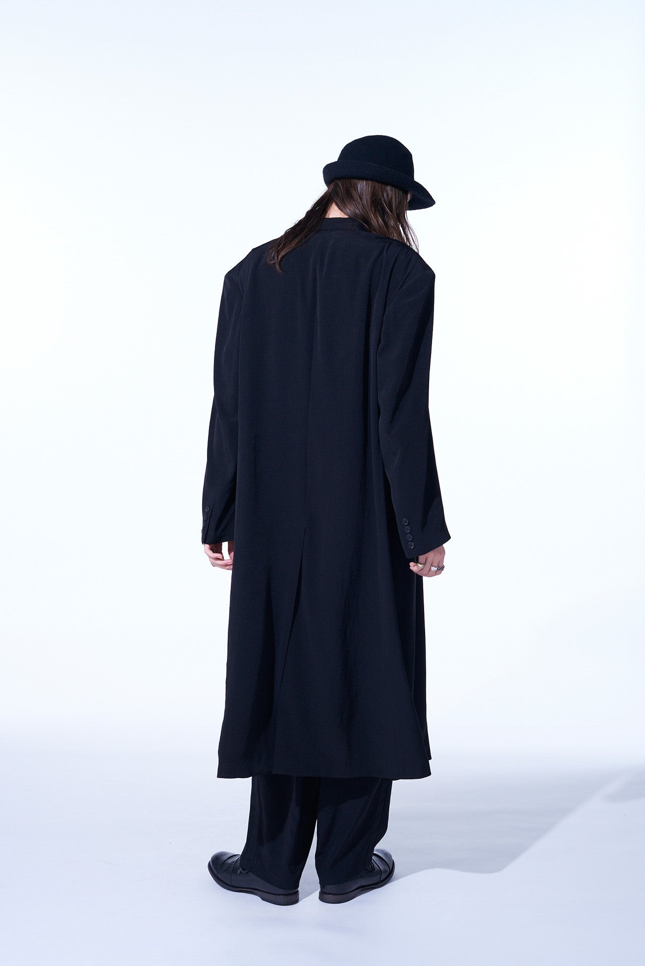 Elegant Crepe de Chine Oversized Notched Lapel Long Jacket for Women - Perfect for Office Wear, Evening Events & Special Occasions