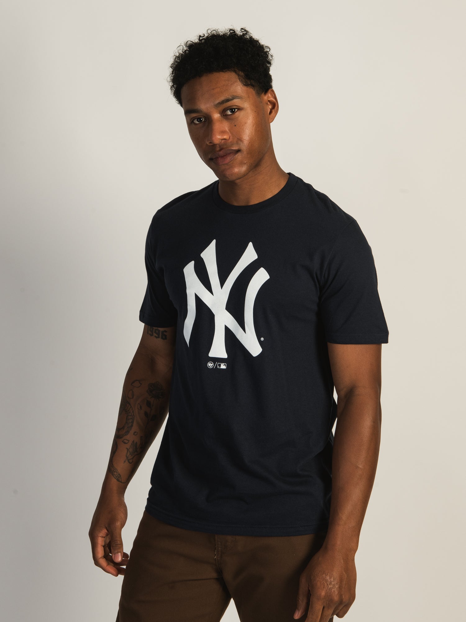 New York Yankees 47 Brand Big & Tall T-Shirt - Officially Licensed MLB Apparel for Men - Perfect for Game Day, Casual Wear & Sports Fans