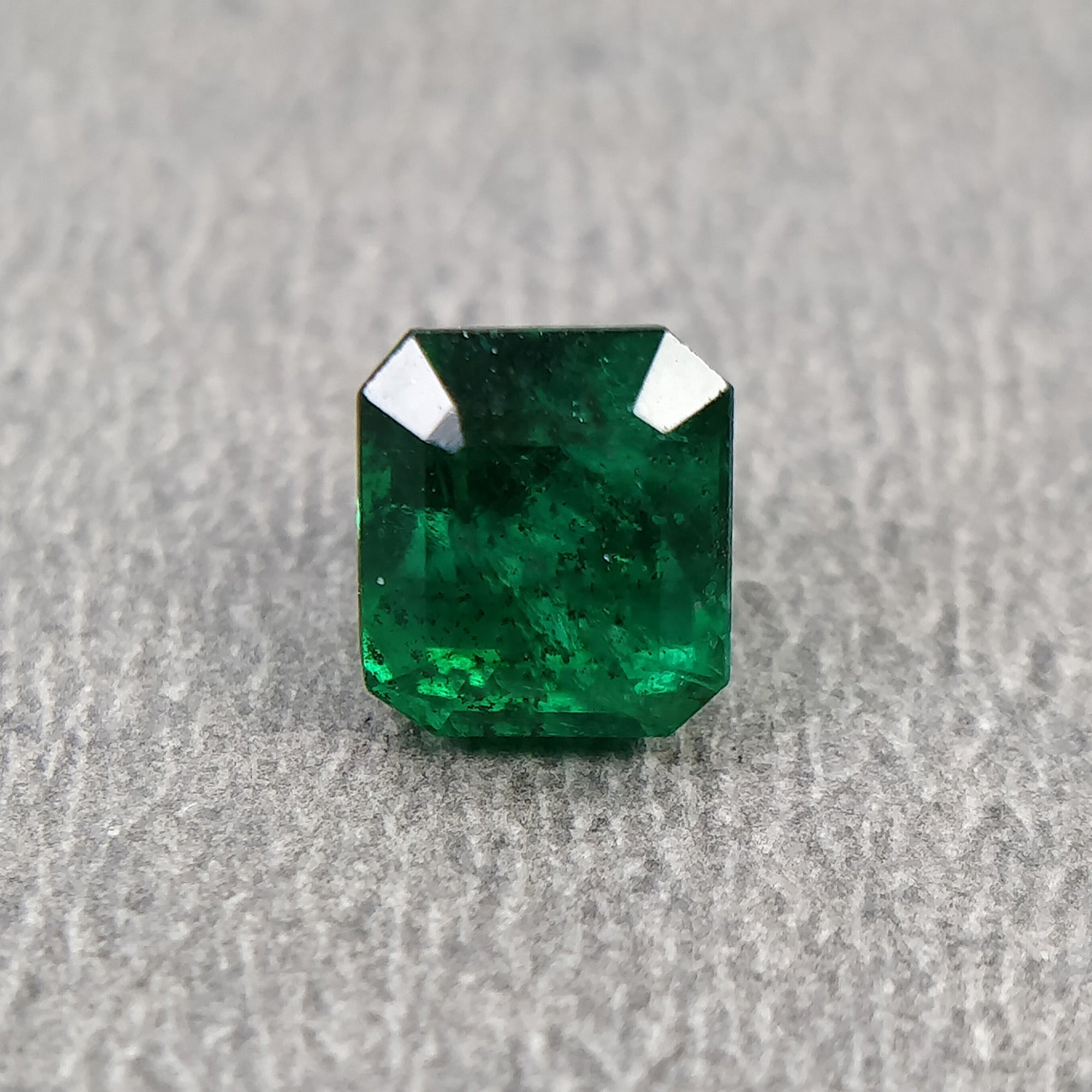 1.42ct Natural Untreated Green Emerald Gemstone - Octagon Cut 6.2x5.5mm | Unheated Colombian Emerald for Jewelry Making | Engagement Rings & Necklace Designs (Video Included)