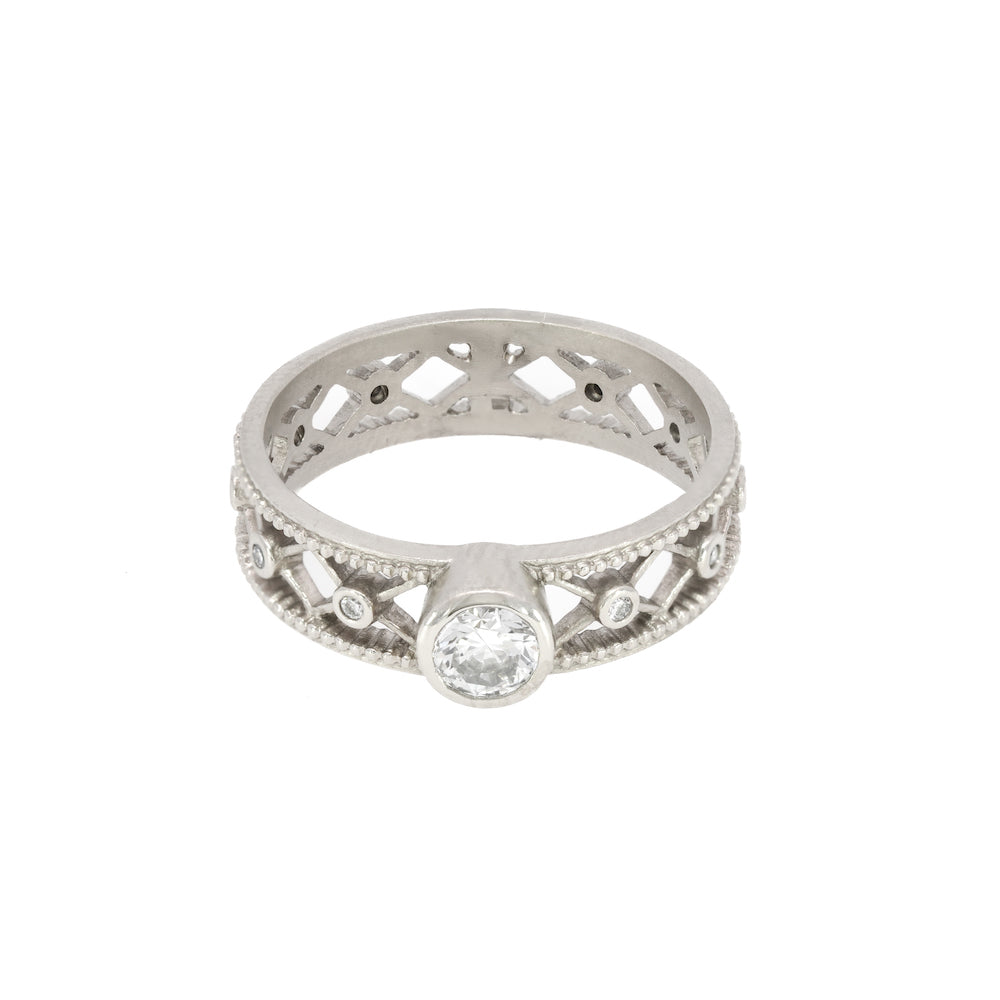 Exquisite Diamond Trellis Studded Ring for Women - 14K Gold Plated Elegant Jewelry Gift for Anniversary, Valentine's Day & Special Occasions - Perfect for Evening Parties, Date Nights & Formal Events
