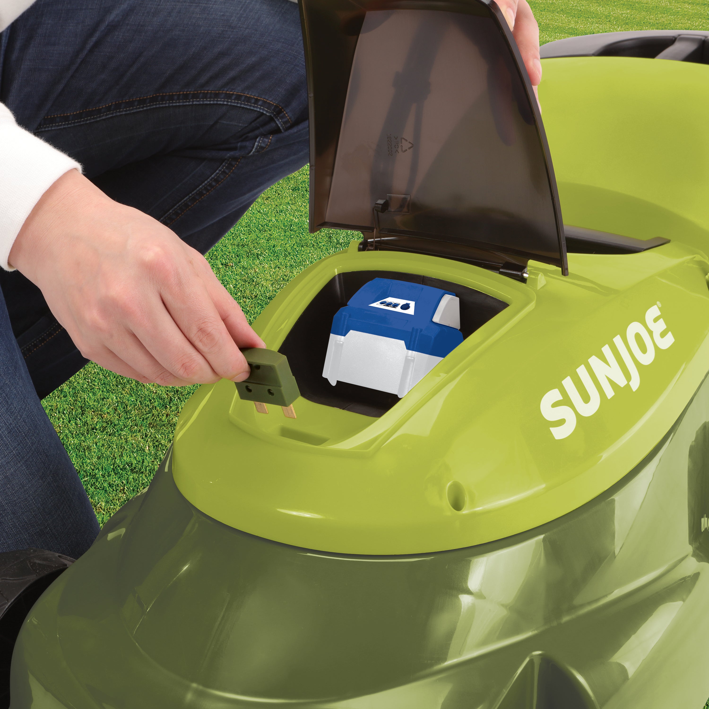 Sun Joe 24V MJ14C Cordless Push Lawn Mower Kit - 14 Inch Lightweight Battery Powered Mower with 4.0Ah Battery & Fast Charger - Perfect for Small to Medium Yards & Eco-Friendly Lawn Care
