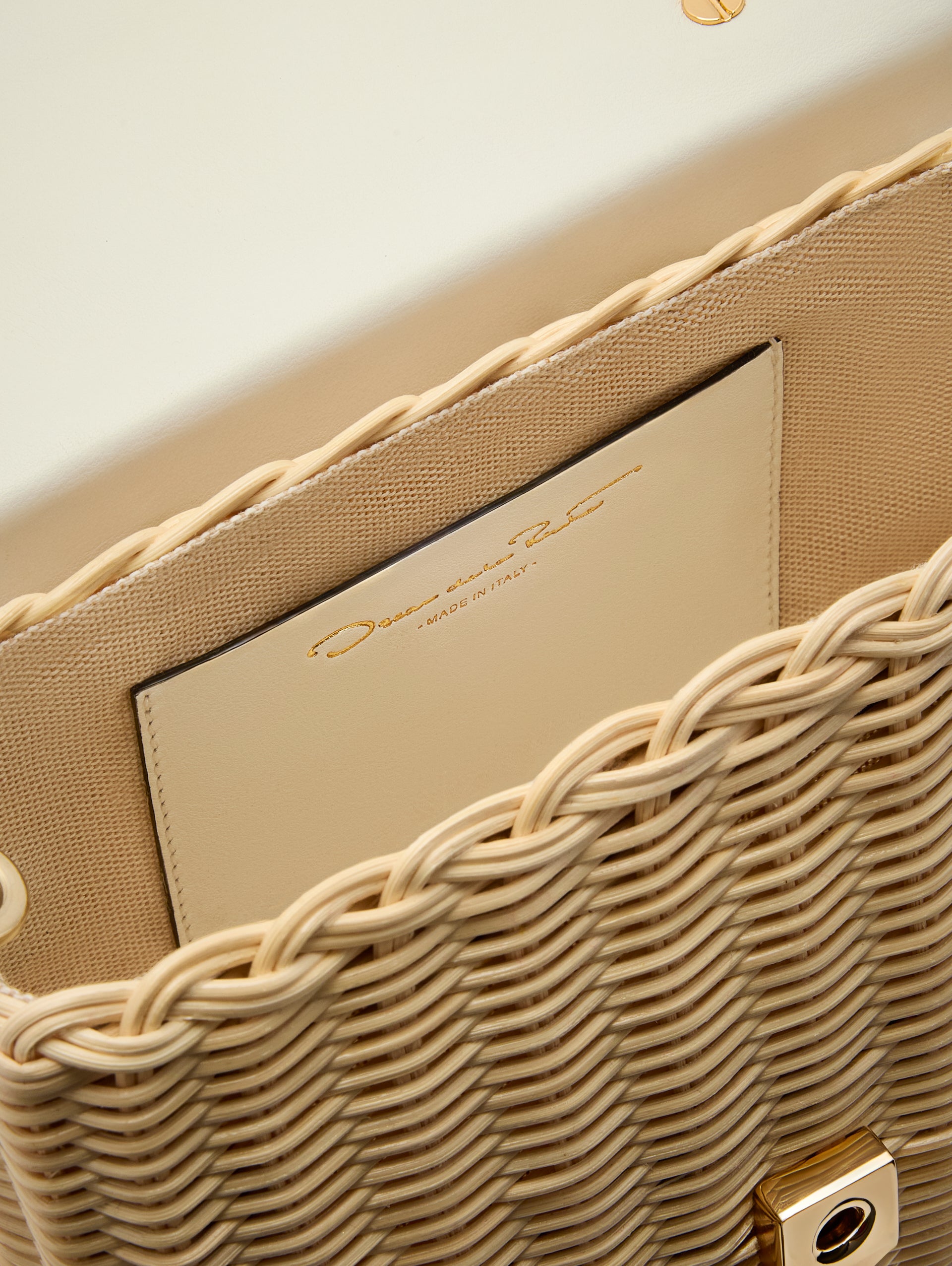 Handwoven Wicker Mini TRO Crossbody Bag - Stylish Boho Purse for Women, Perfect for Beach Outings, Shopping & Date Nights