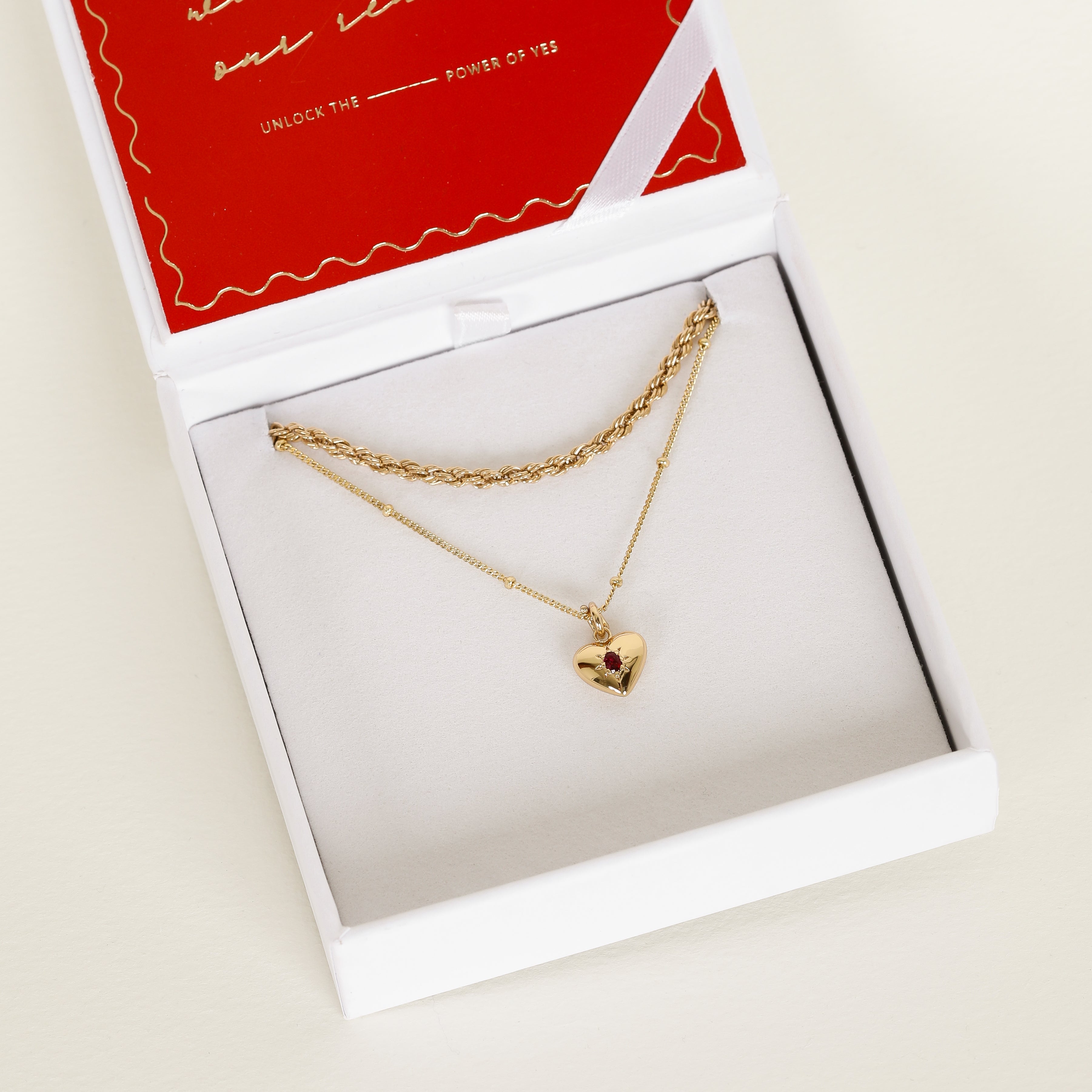Elegant Rouge Heart Charm Necklace for Women - Romantic Gift for Valentine's Day, Anniversary & Special Occasions