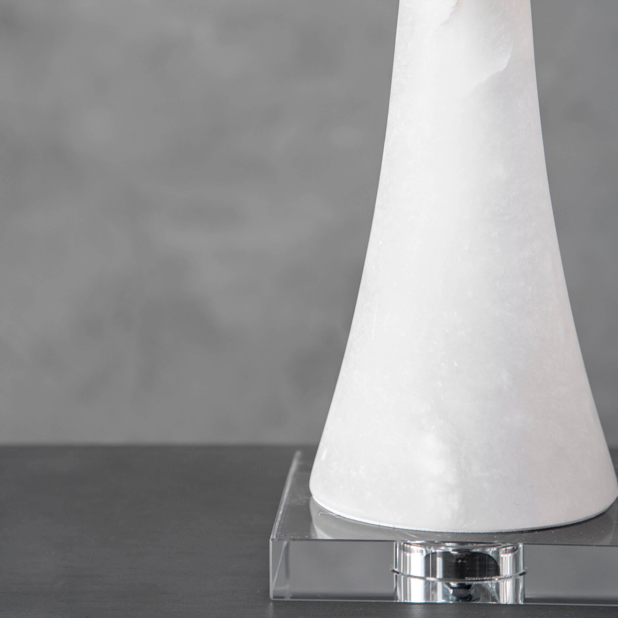 30 Inch Alabaster Pawn Spire Table Lamp - Off White Elegant Lighting for Living Room, Bedroom & Office Decor