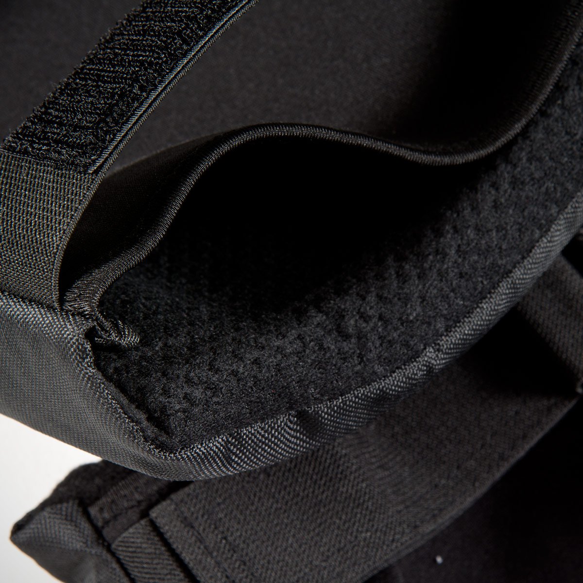 Bulletproof Knee Pads - Tactical Knee Protection for Shooting, Hunting & Outdoor Activities - Durable & Comfortable for Military, Police & Sports Use