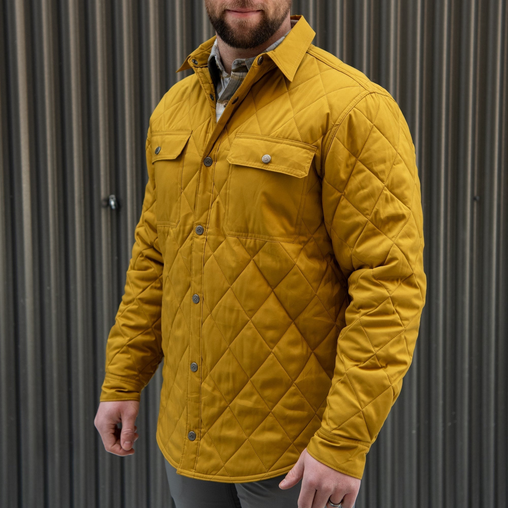 Belton Quilted Shirt Jacket for Men - Lightweight Quilted Overshirt with Stylish Design - Perfect for Outdoor Activities, Casual Wear & Layering in Fall & Winter