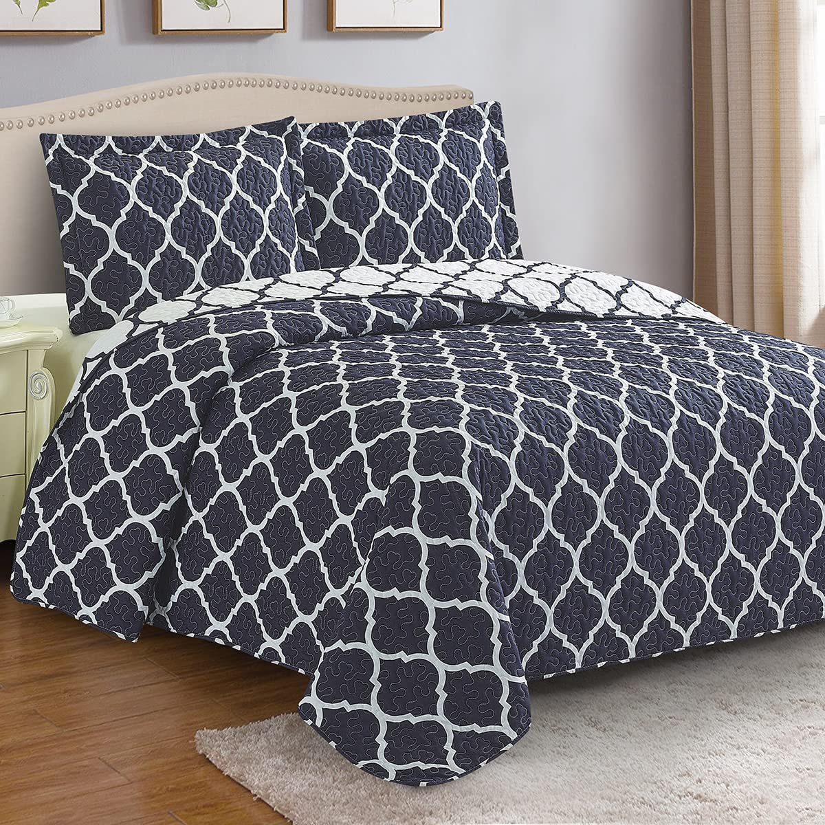 Royal Hotel Luxury Microfiber Bedding Set - Navy & White Meridian King/California King Coverlet 3pc Quilt Set | Oversized Soft Printed Bedspread for Hotel-Style Bedroom Decor