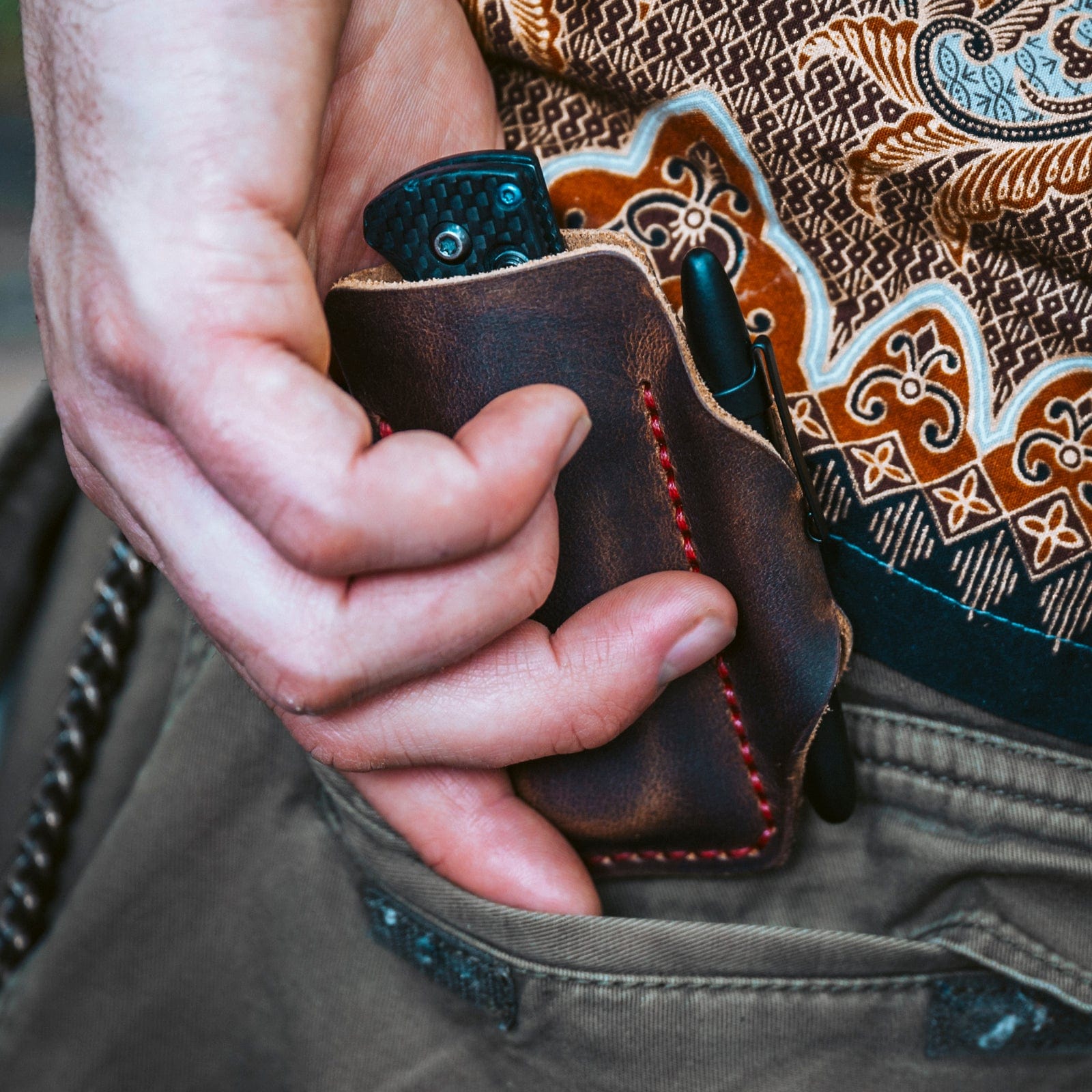 Premium Leather EDC Pocket Organizer - Slim Wallet & Multi-Tool Holder for Everyday Carry (EDC) | Perfect for Men's Wallets, Credit Cards, Keys & Small Essentials | Ideal for Outdoor, Travel & Daily Use